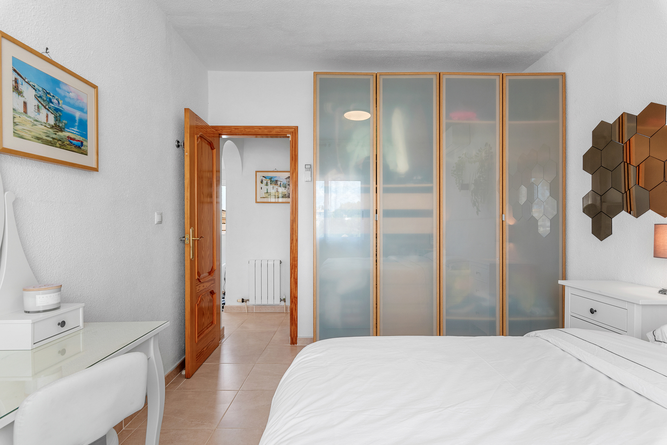 Terrace in villa for sale in Pinar de Campoverde