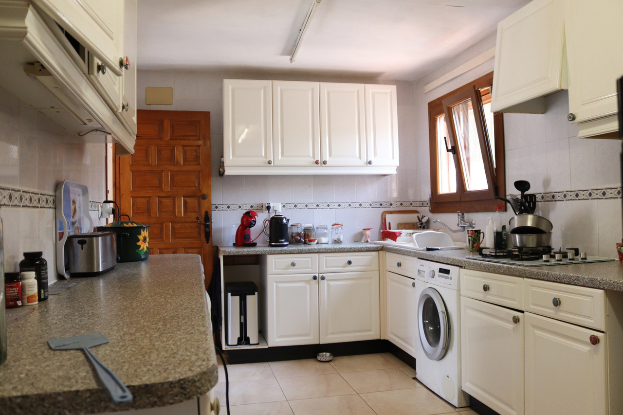 Living room in villa for sale in Orba