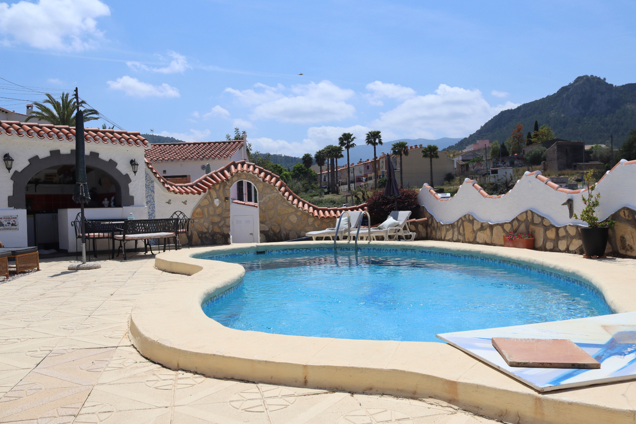 Bathroom in villa for sale in Orba