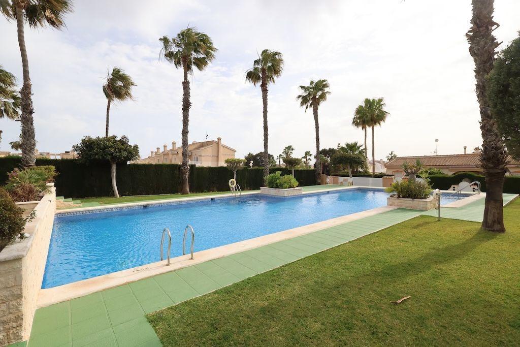 Kitchen in duplex for sale in Rojales
