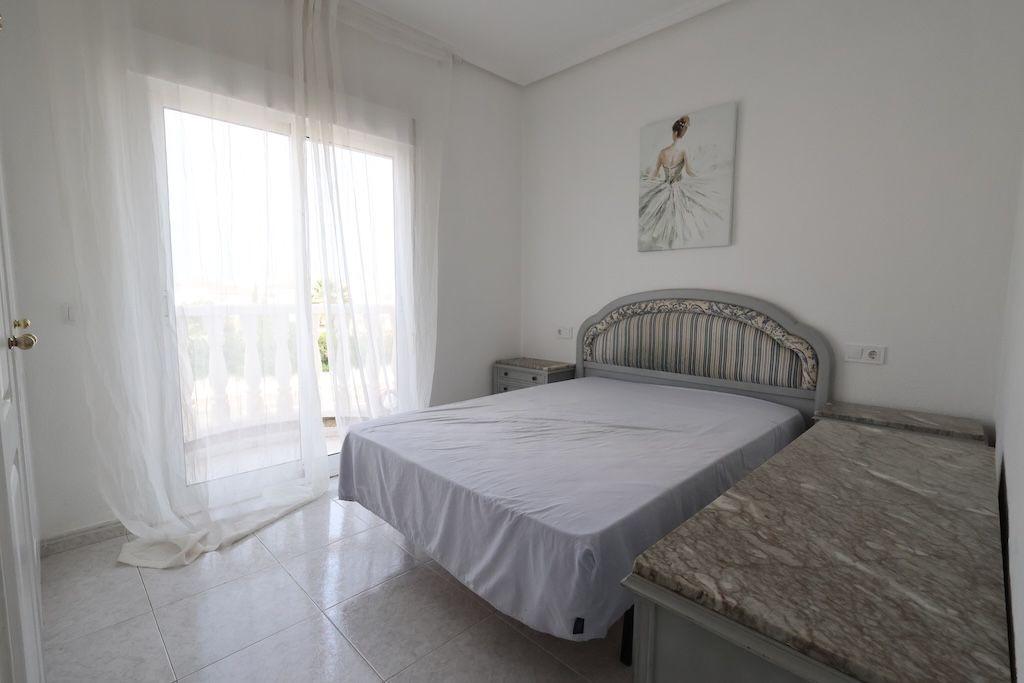 Bedroom in duplex for sale in Rojales