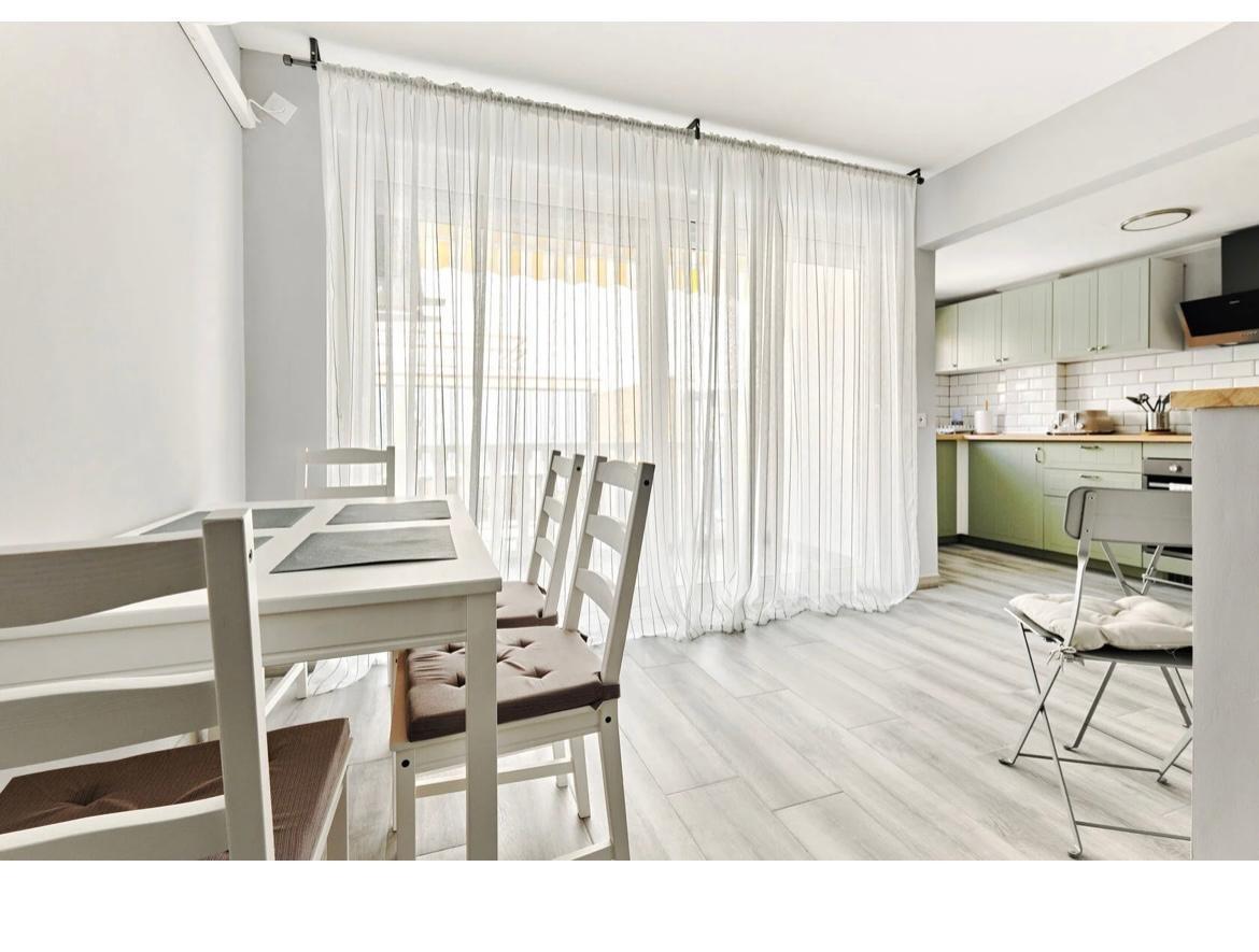 Terrace in apartment for sale in Torrevieja