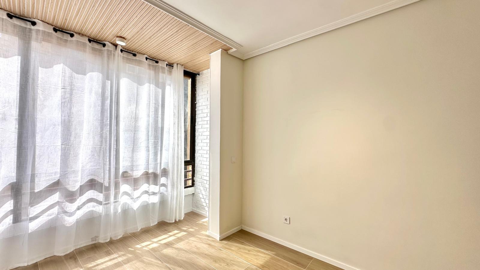 Terrace in apartment for sale in Torrevieja