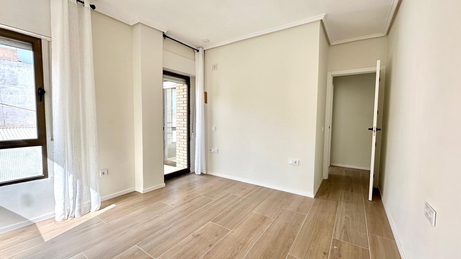 Terrace in apartment for sale in Torrevieja