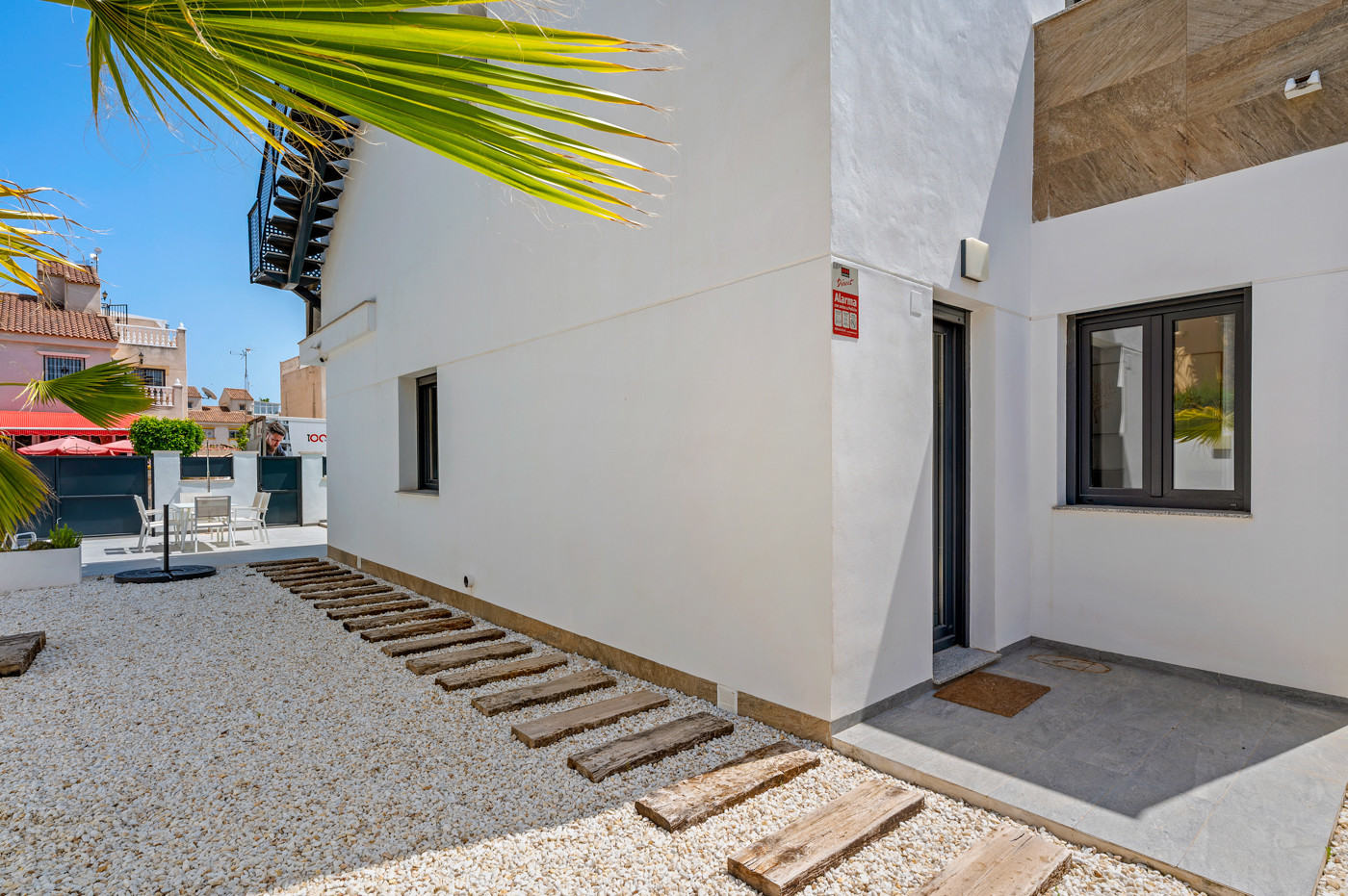 Bedroom in villa for sale in Torrevieja