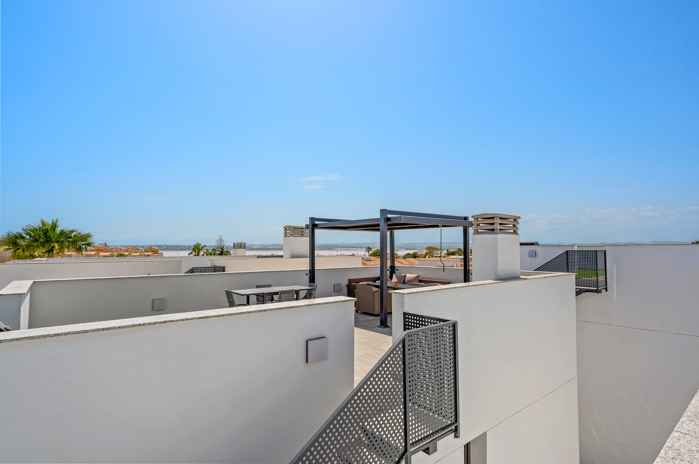 Garden in villa for sale in Torrevieja