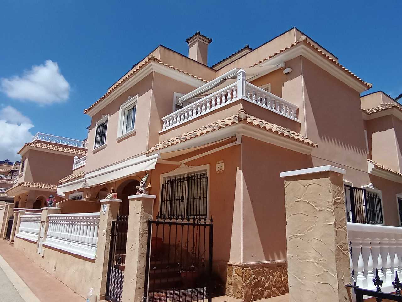 Dining area in terraced for sale in Los Dolses