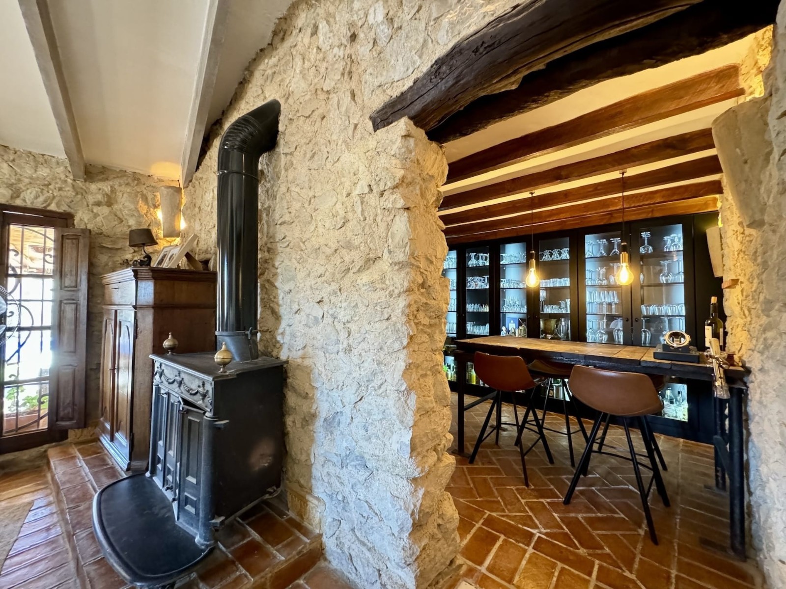 Pool area in villa for sale in Relleu