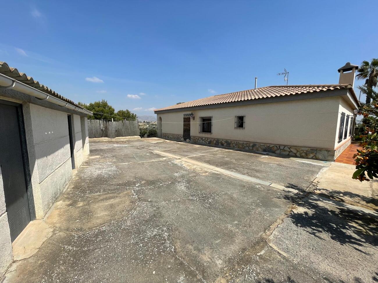 Bathroom in villa for sale in El Rebolledo