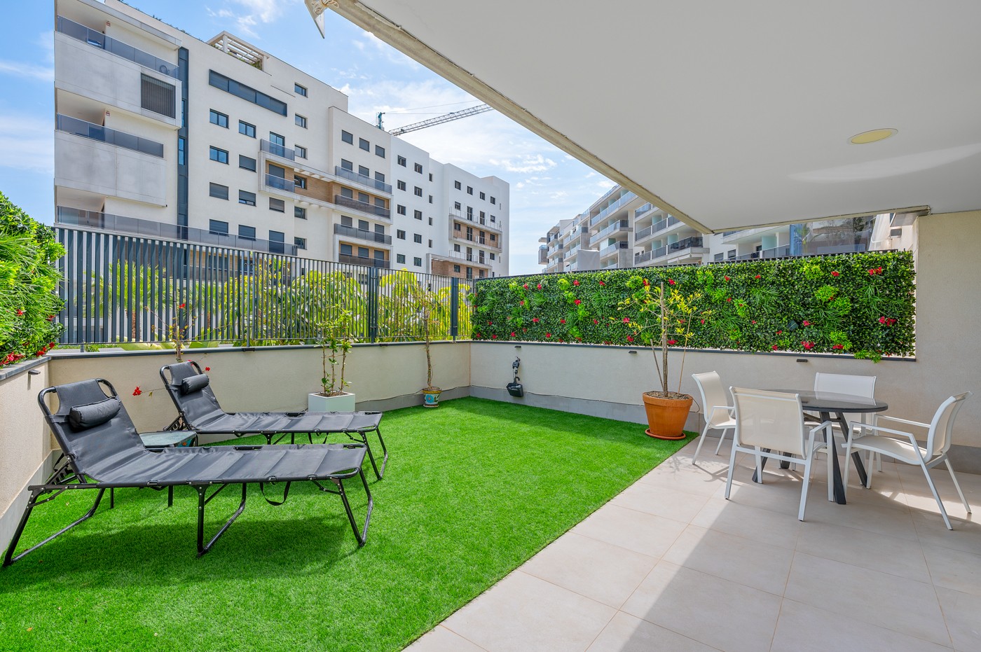 Eksklusiv og Luksuriøs Ground Floor Leilighet i Seagardens, Campoamor
