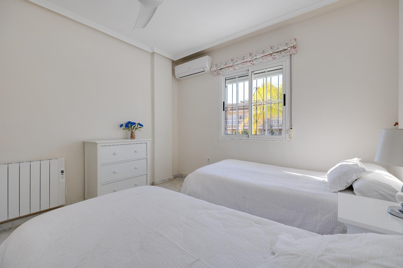 Dining area in terraced for sale in Orihuela Costa