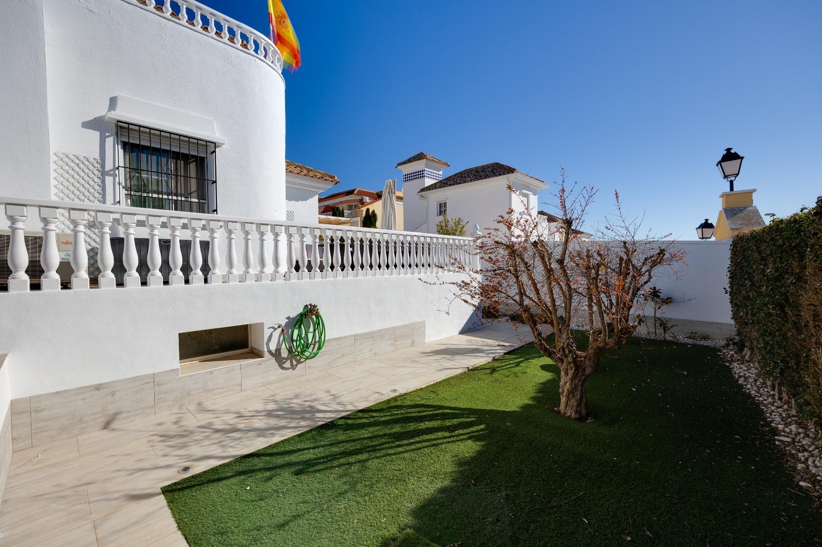 Bedroom in terraced for sale in Orihuela Costa
