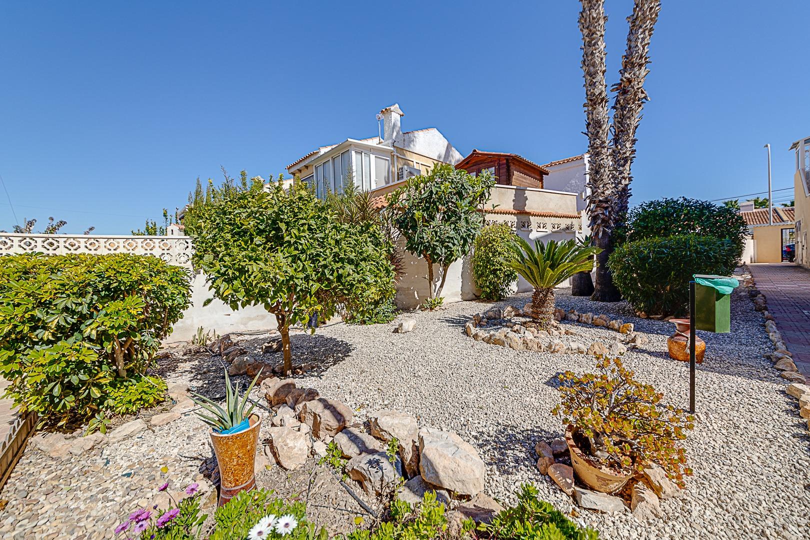Bedroom in bungalow for sale in Torrevieja