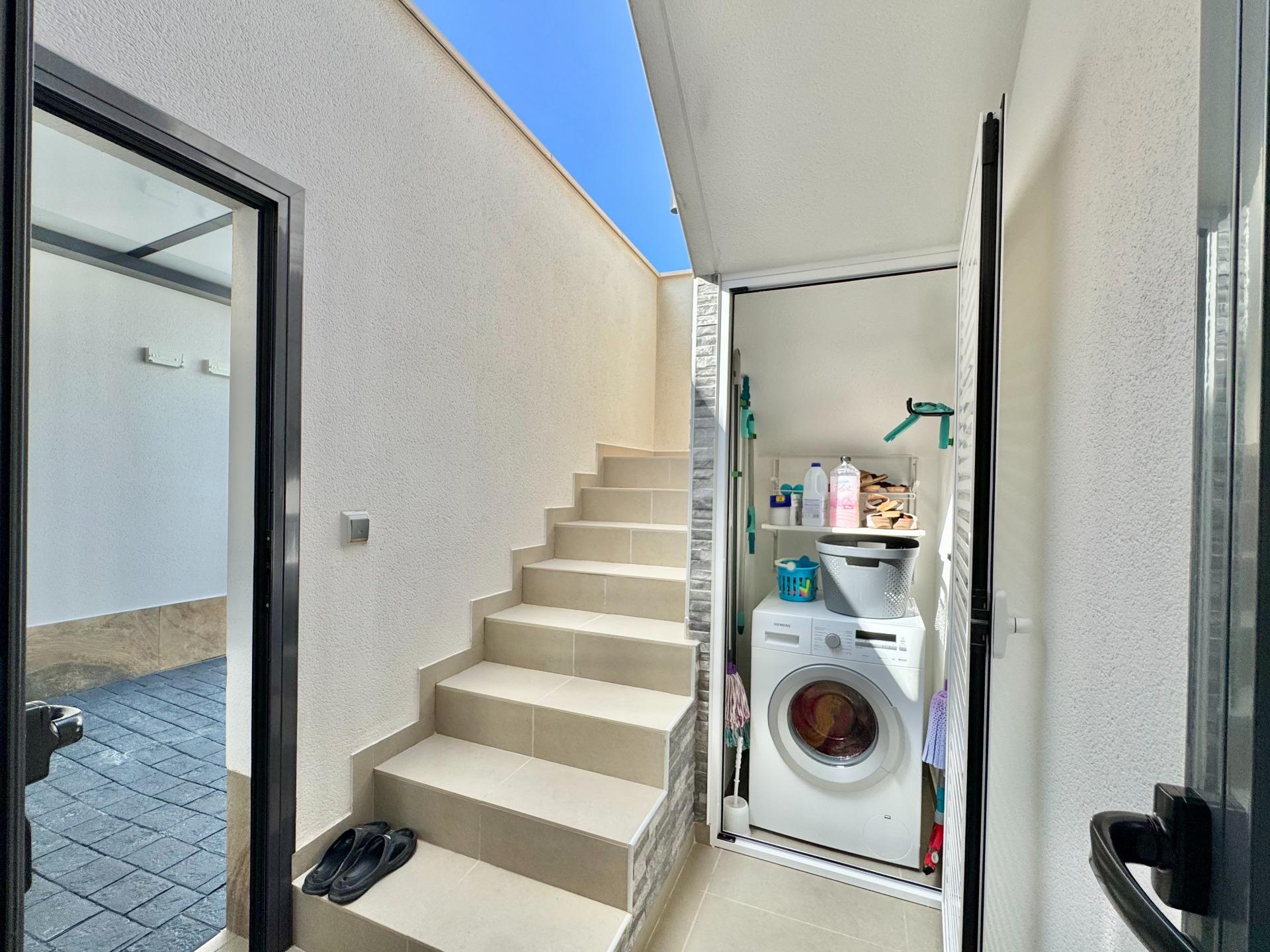 Dining area in villa for sale in San Miguel de Salinas