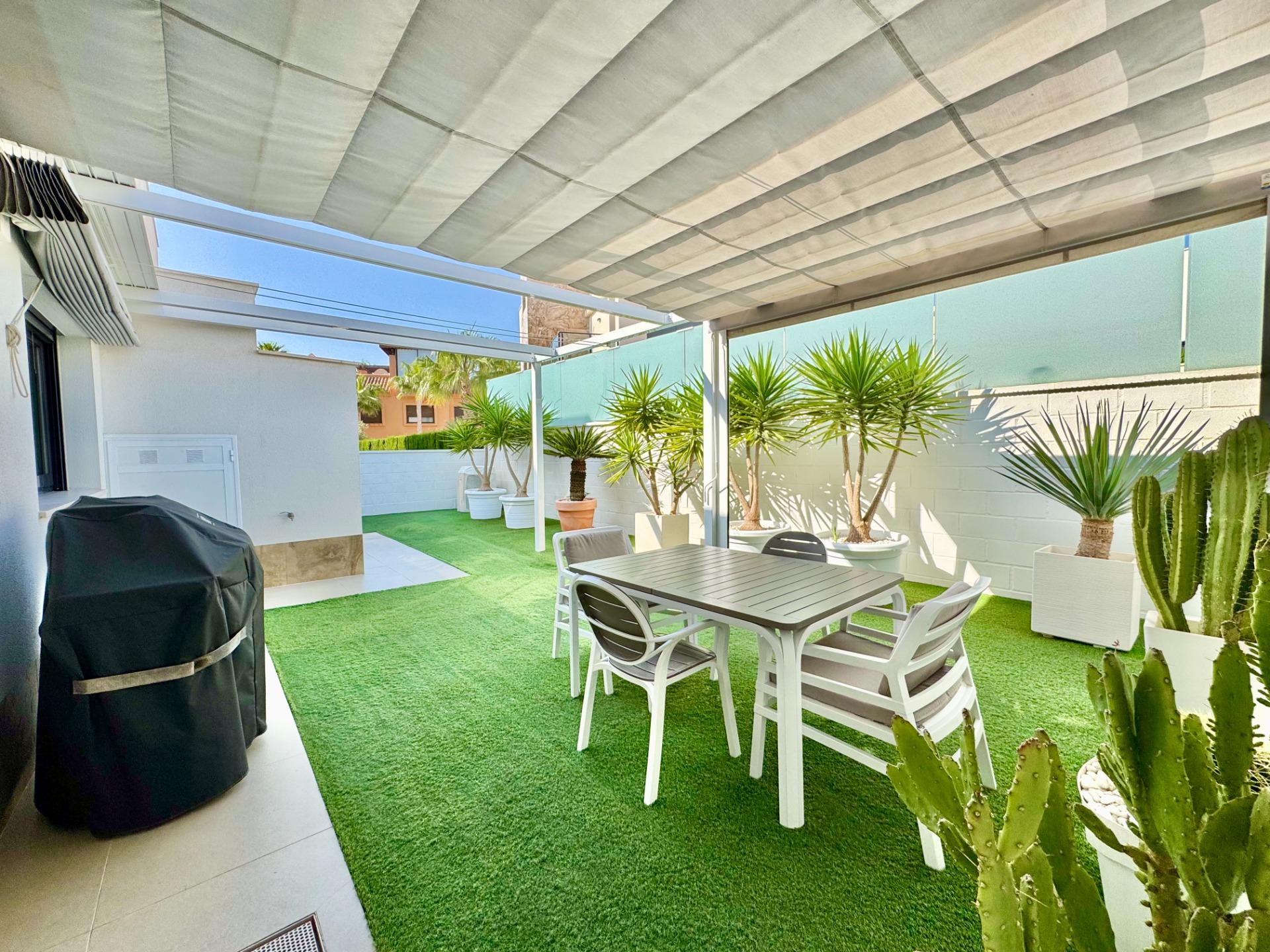 Living room in villa for sale in San Miguel de Salinas