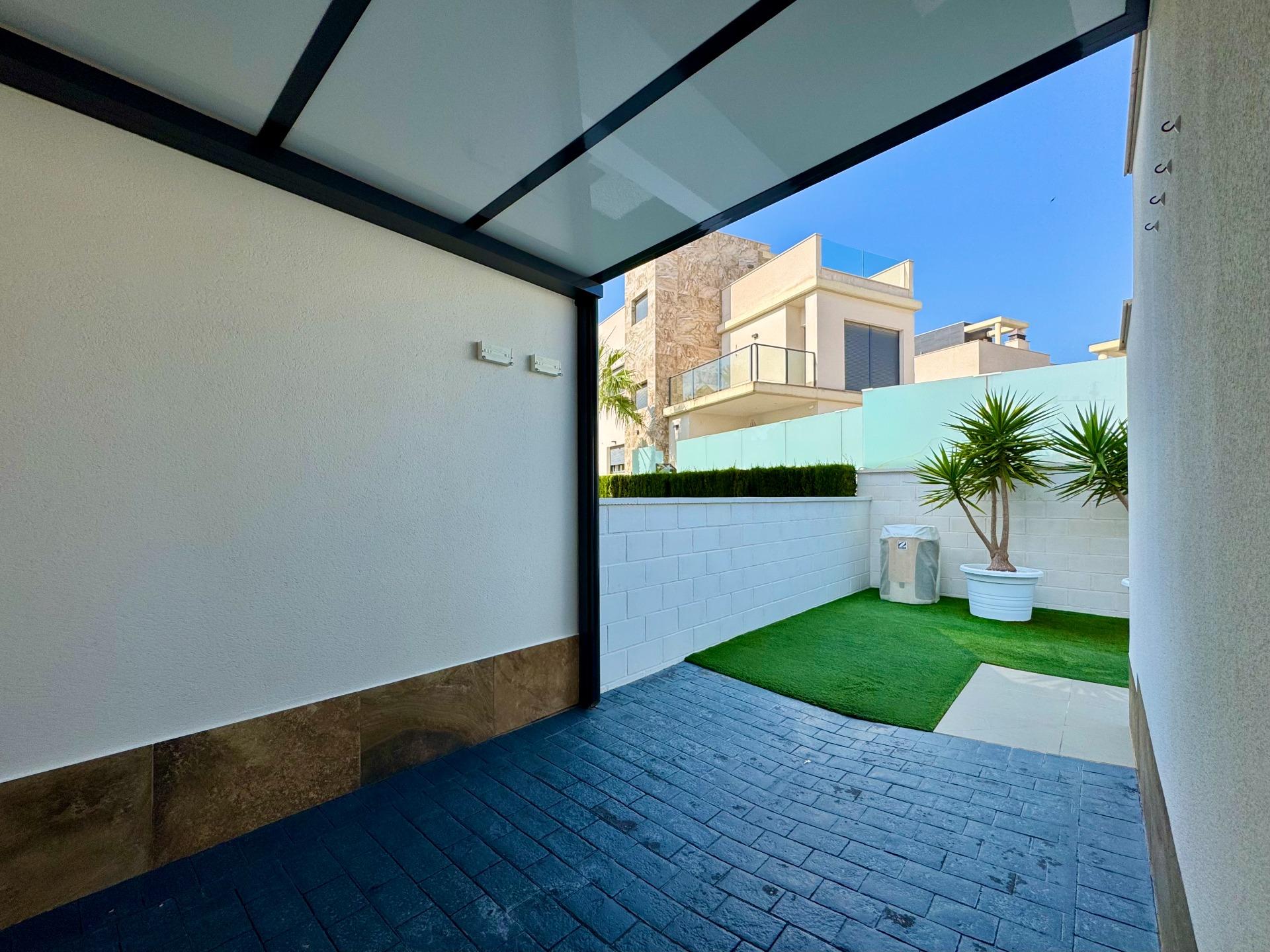Terrace in villa for sale in San Miguel de Salinas