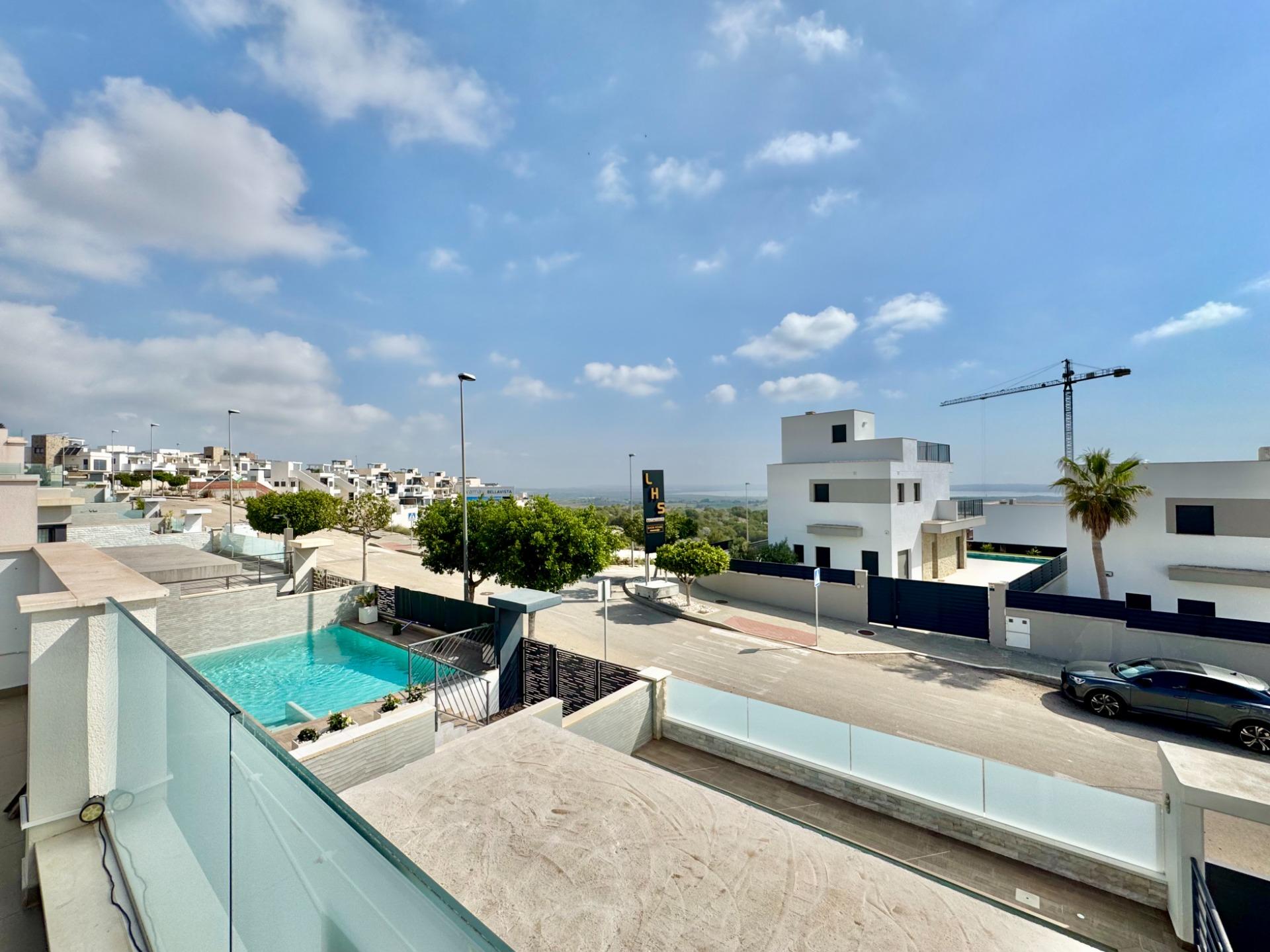 Bathroom in villa for sale in San Miguel de Salinas