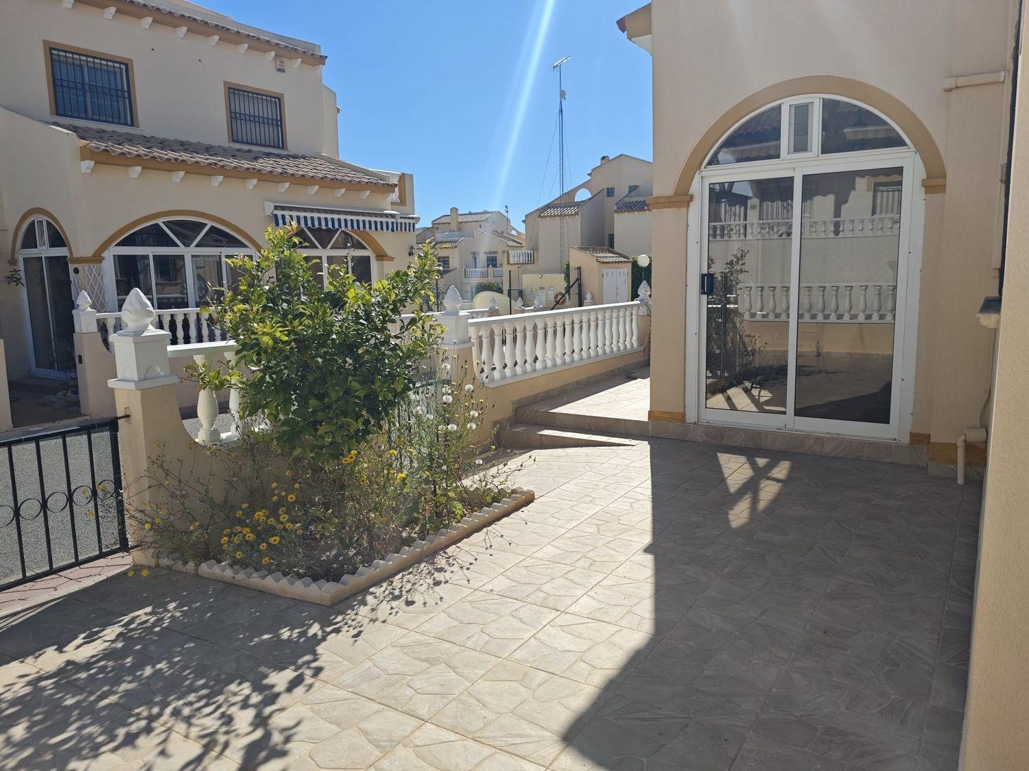 Tvöhvættar Húsið í Orihuela Costa, Með Frjálsu Sýn