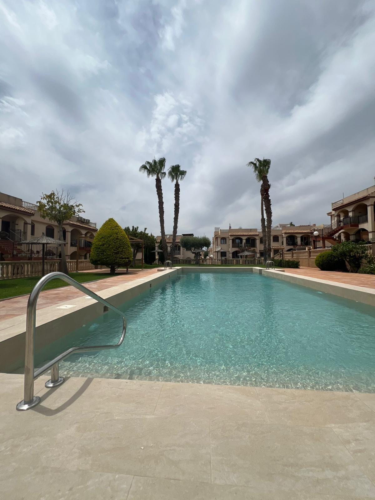 Garden in bungalow for sale in Torrevieja