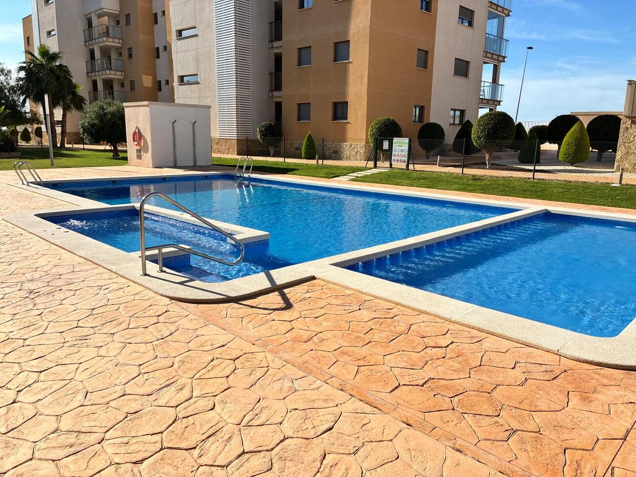 Bedroom in apartment for sale in Villamartin