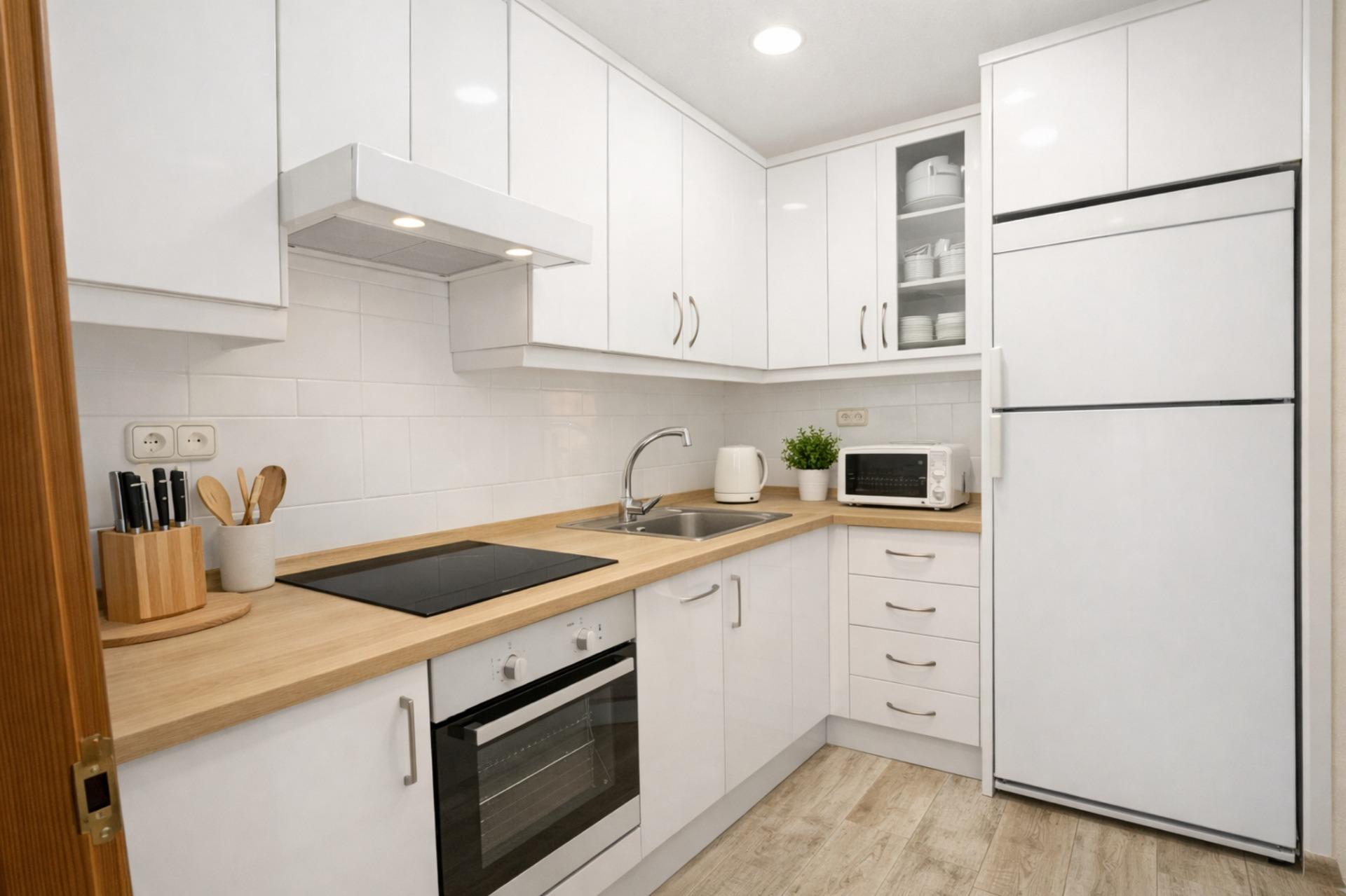 Bedroom in apartment for sale in Los Alcazares