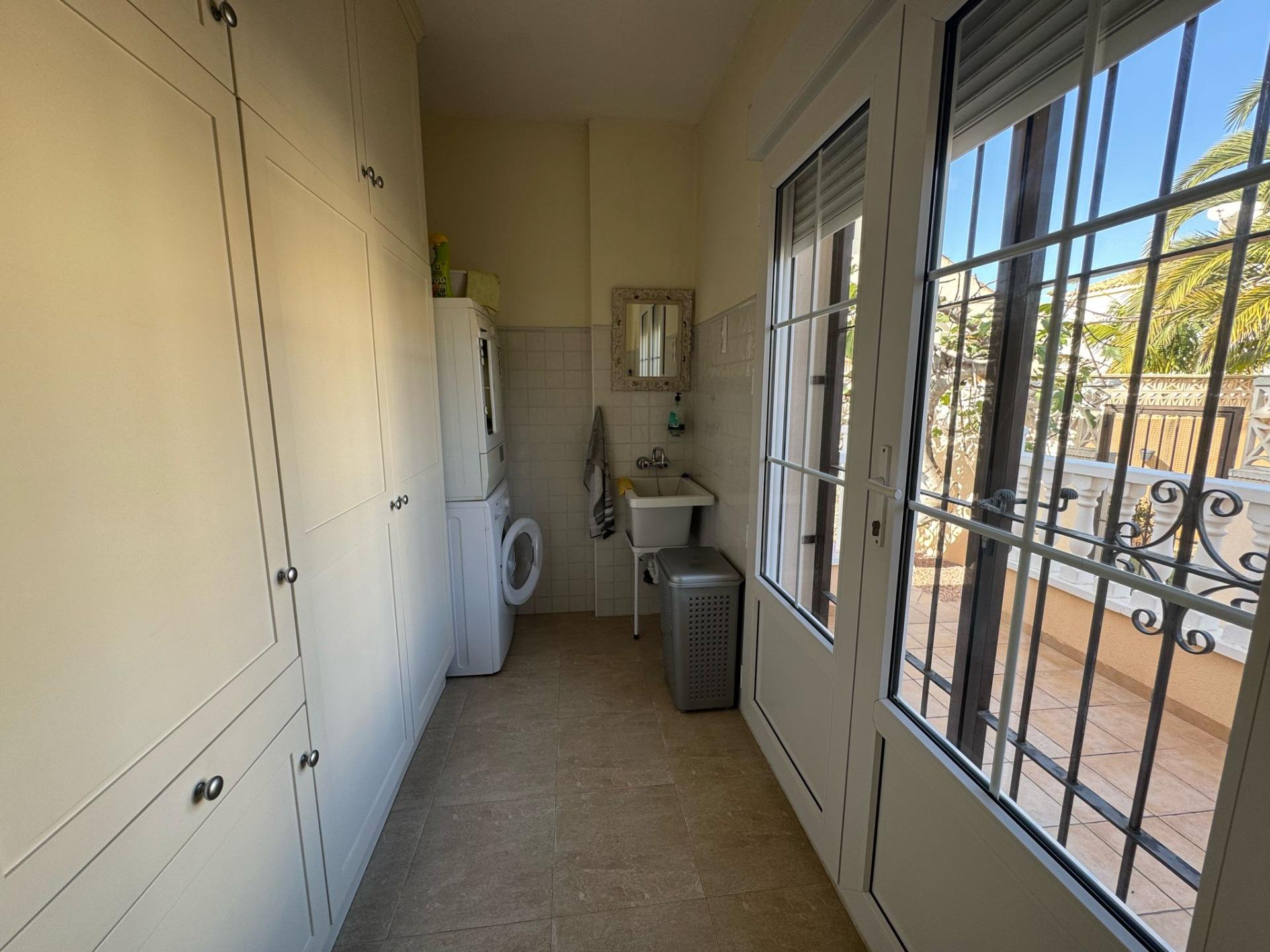 Garden in villa for sale in Orihuela Costa