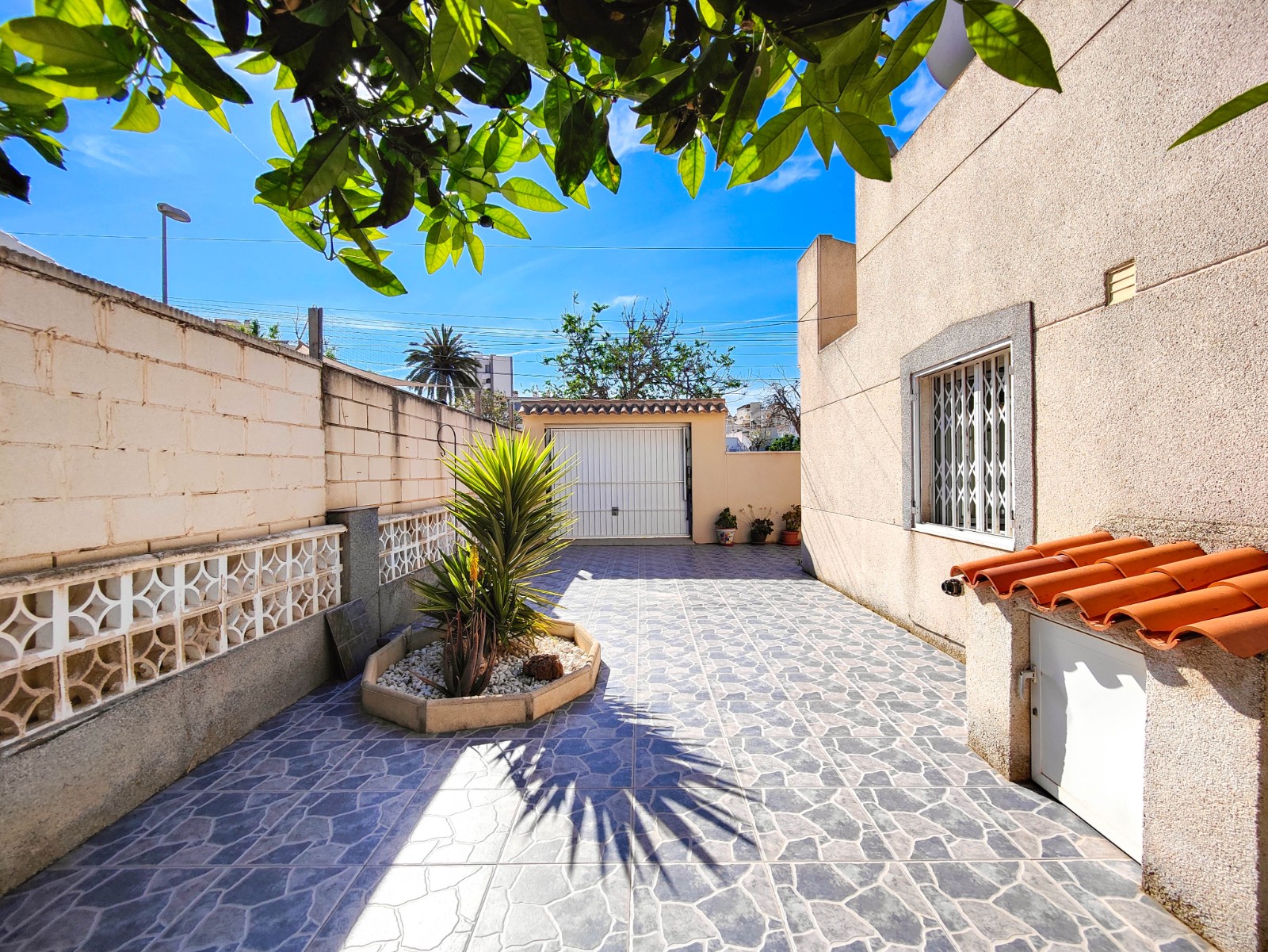 Pool area in terraced for sale in Torrevieja