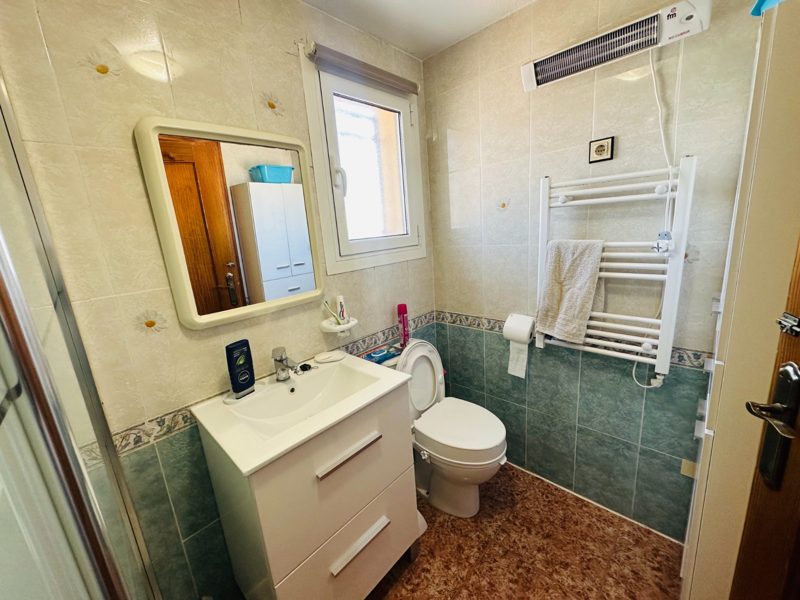Bedroom in apartment for sale in Orihuela