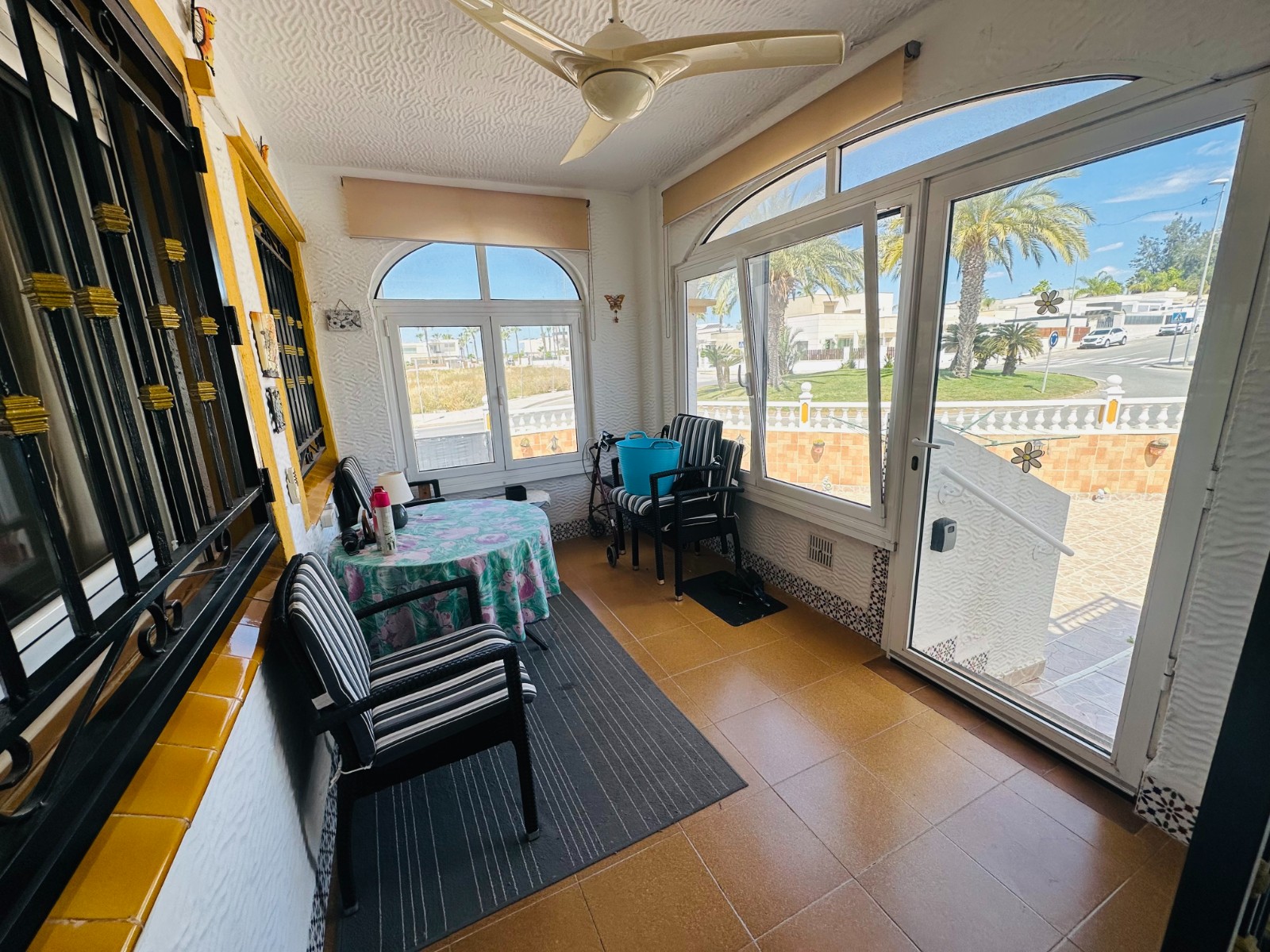 Bedroom in apartment for sale in Orihuela