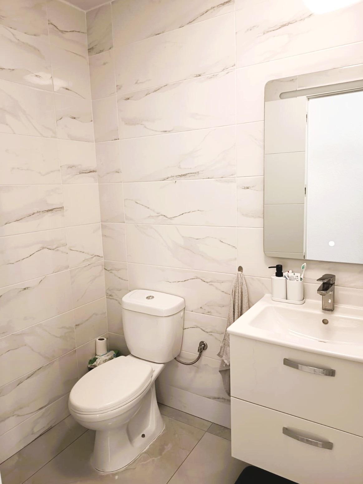 Master bedroom in apartment for sale in Torrevieja