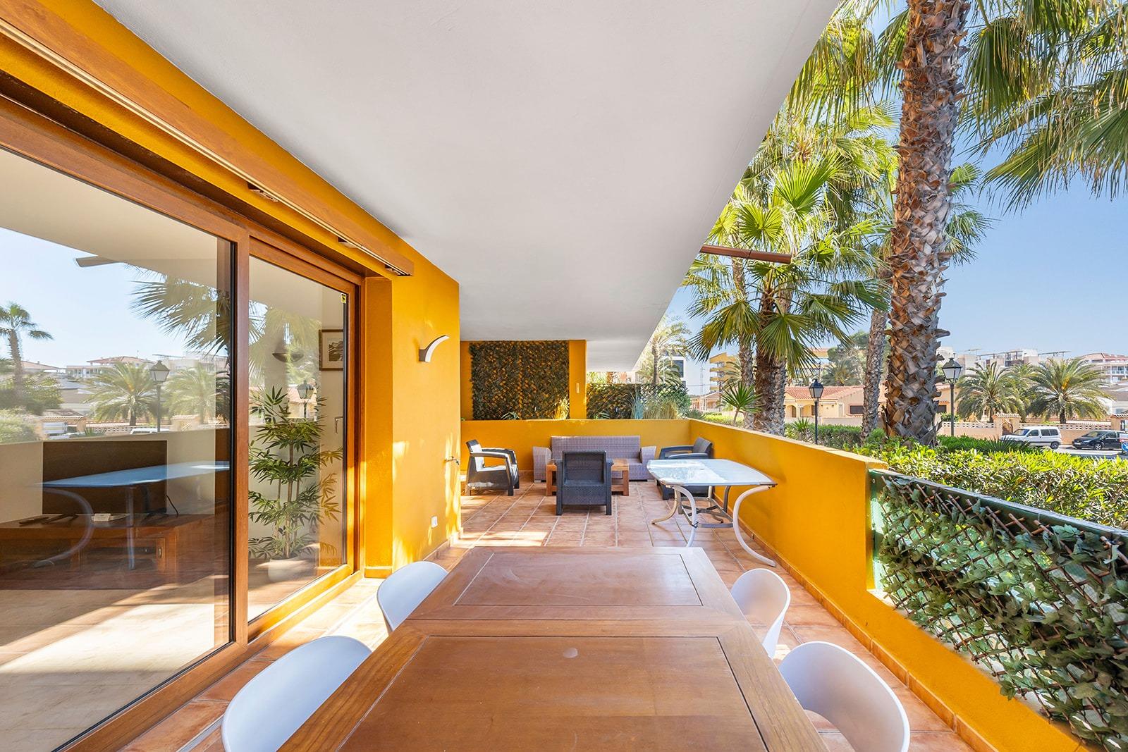 Garden in apartment for sale in Torrevieja