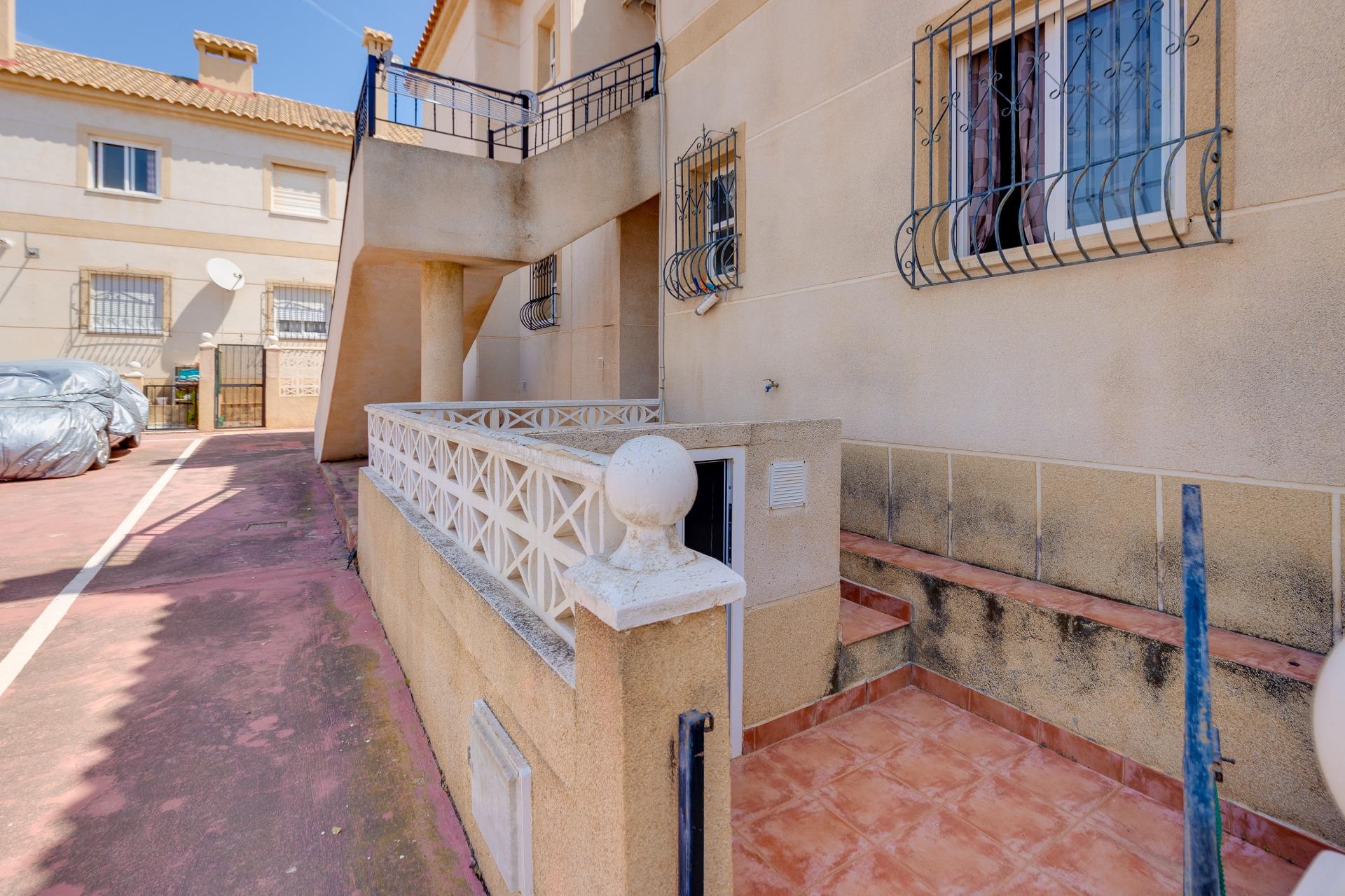 Exterior view in bungalow for sale in Torrevieja