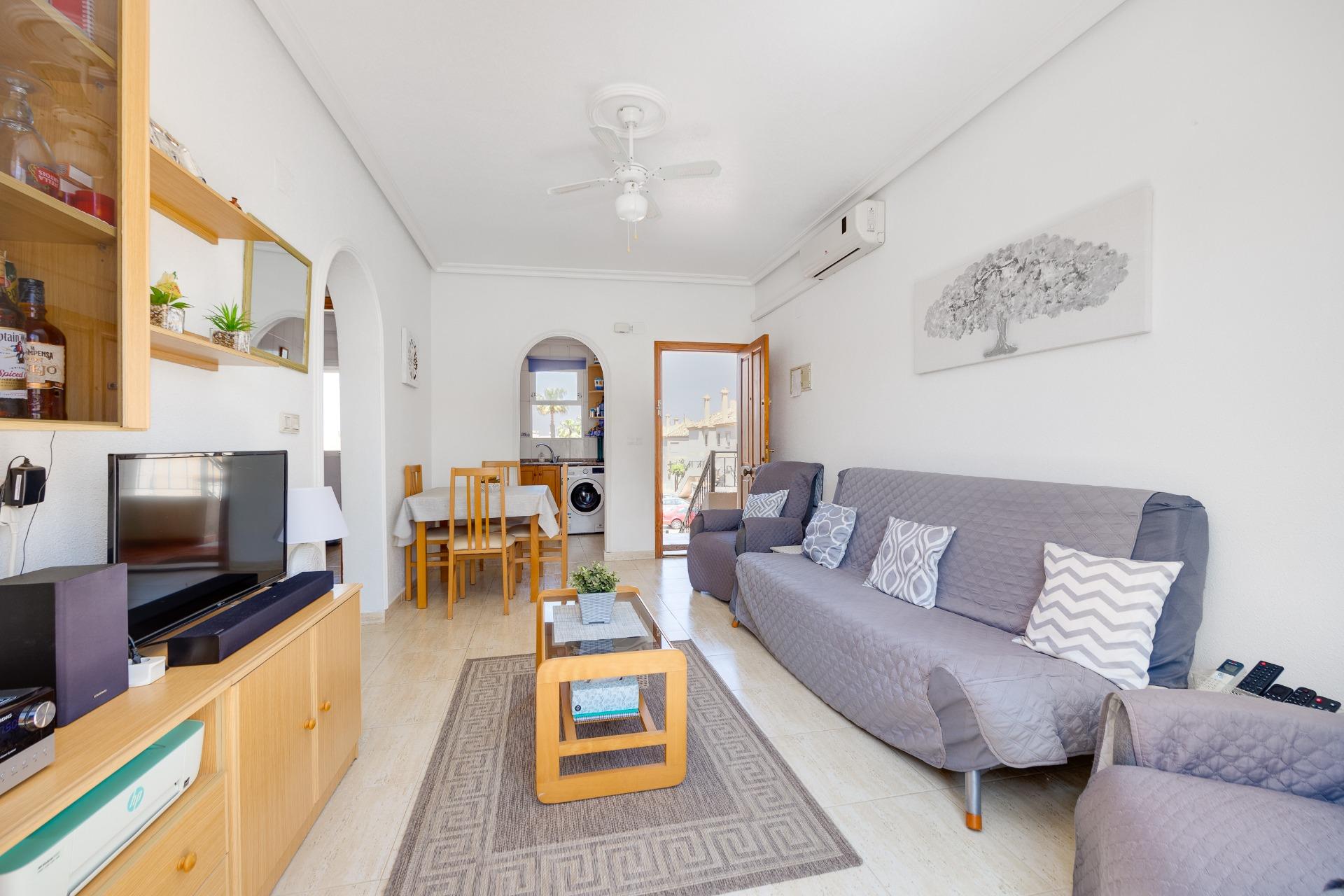 Terrace in bungalow for sale in Torrevieja