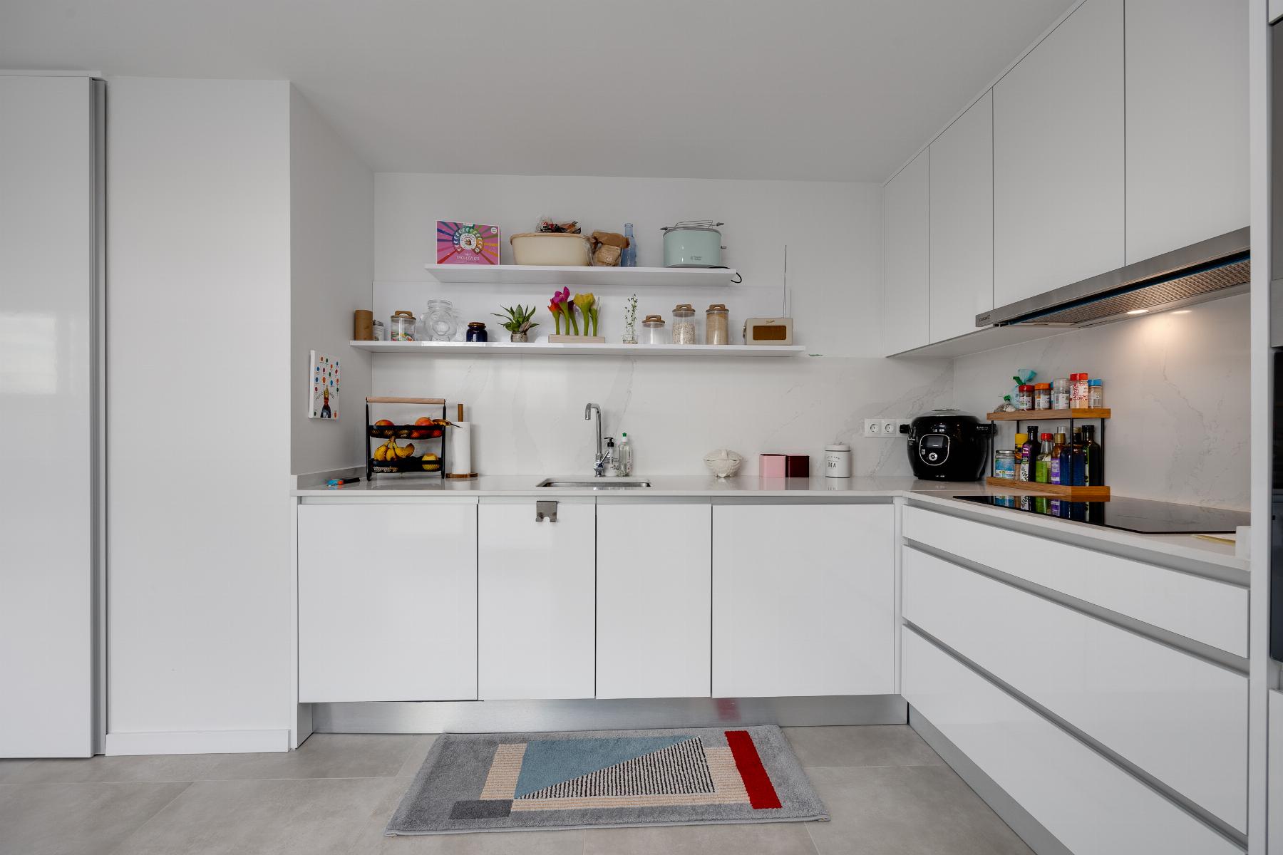 Dining area in penthouse for sale in Orihuela Costa