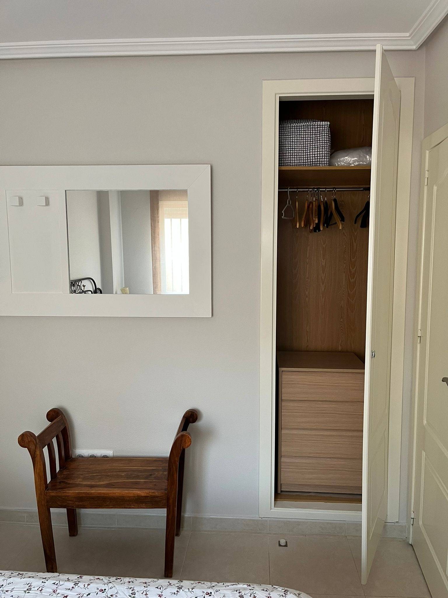 Master bedroom in apartment for sale in Los Alcazares