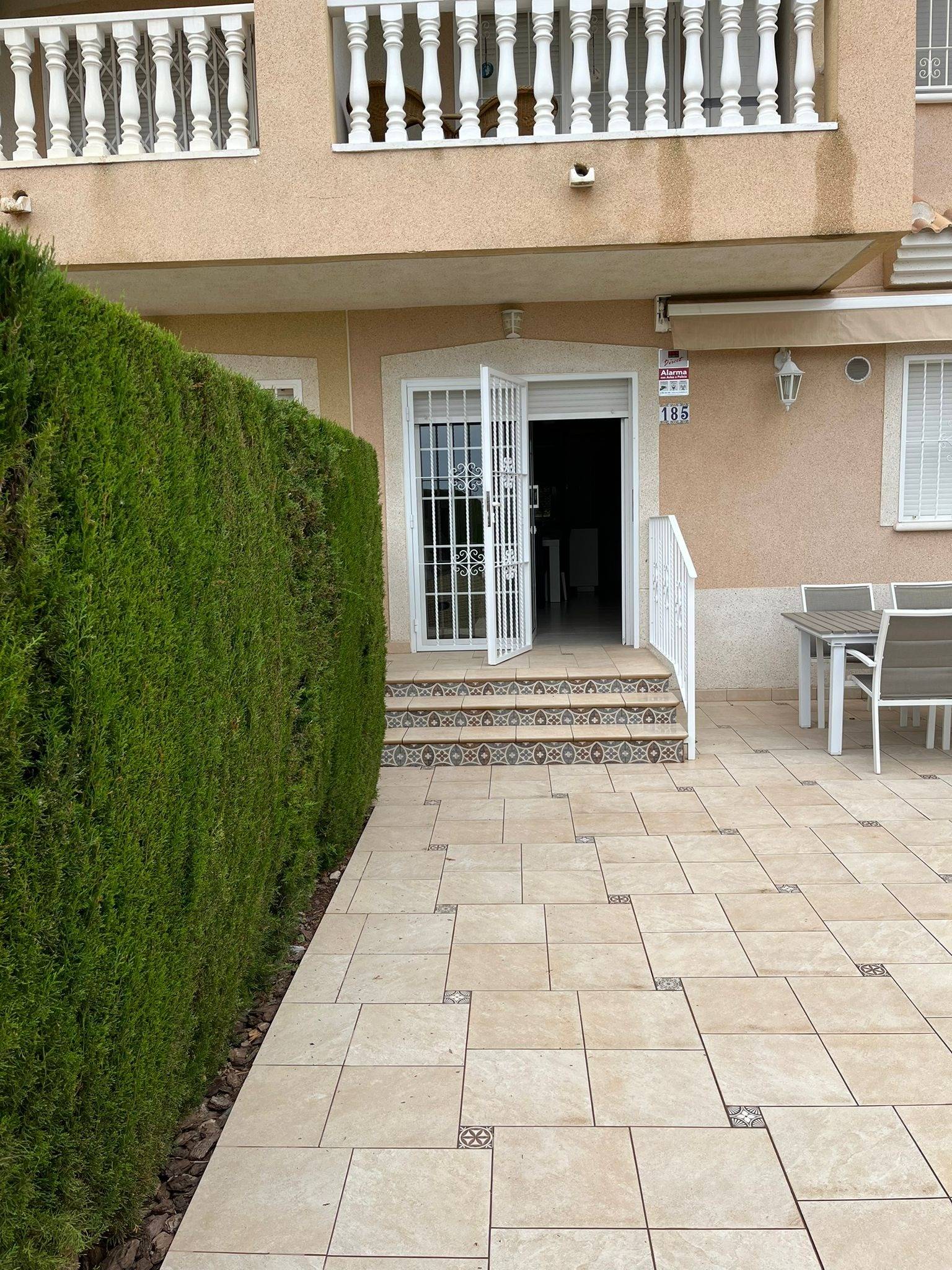 Bedroom in apartment for sale in Los Alcazares