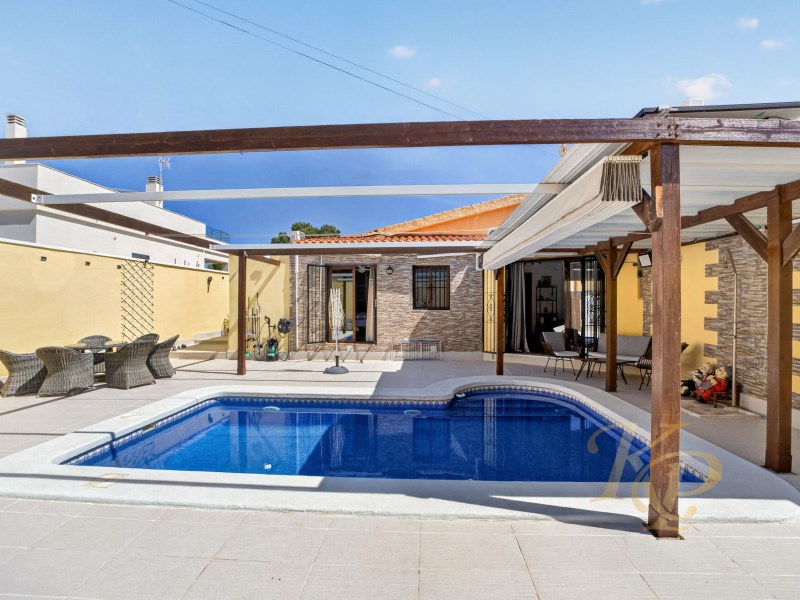 Vila Exclusiva com Ambiente de Resort em Torrevieja
