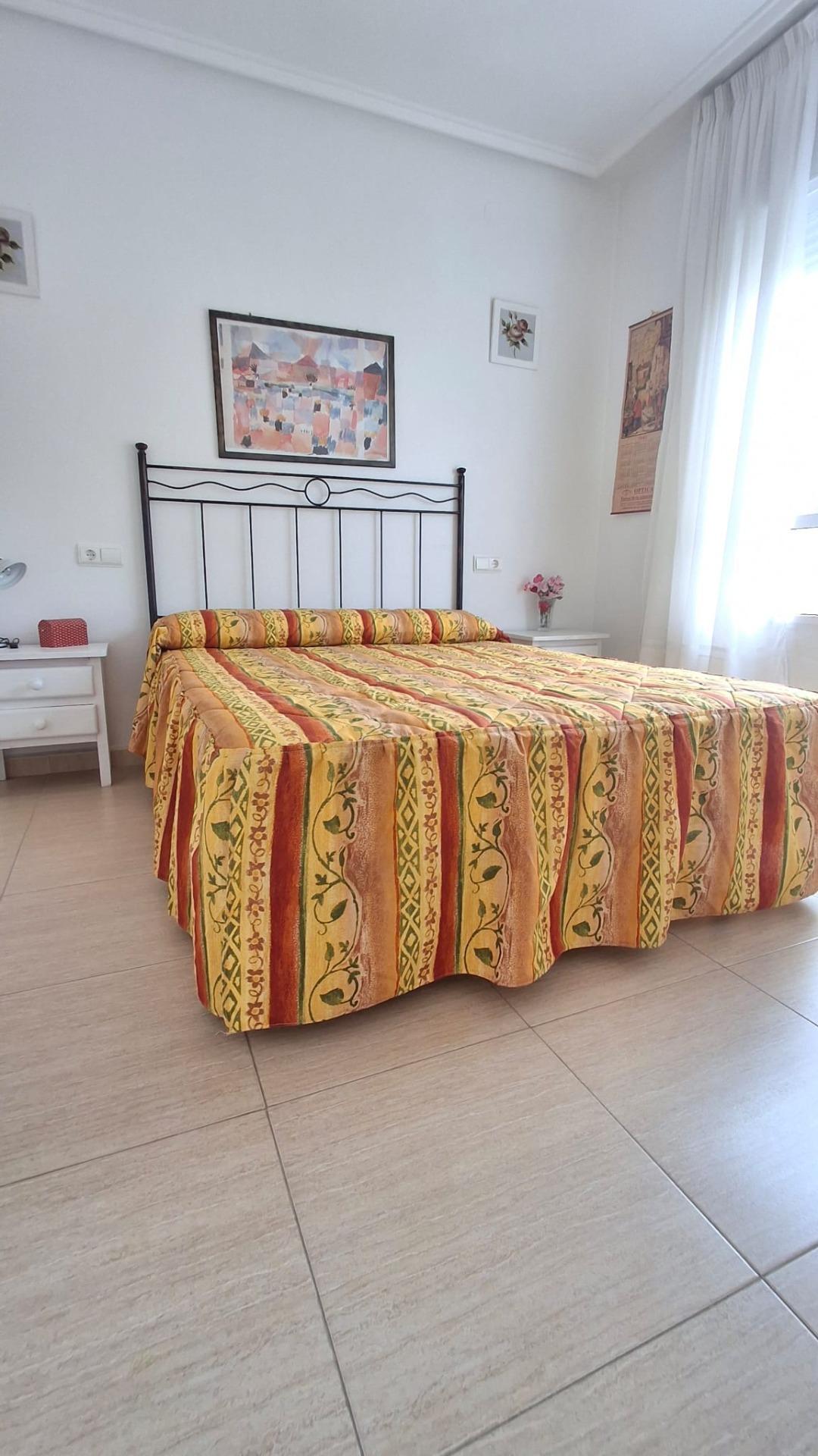 Master bedroom in apartment for sale in Torrevieja