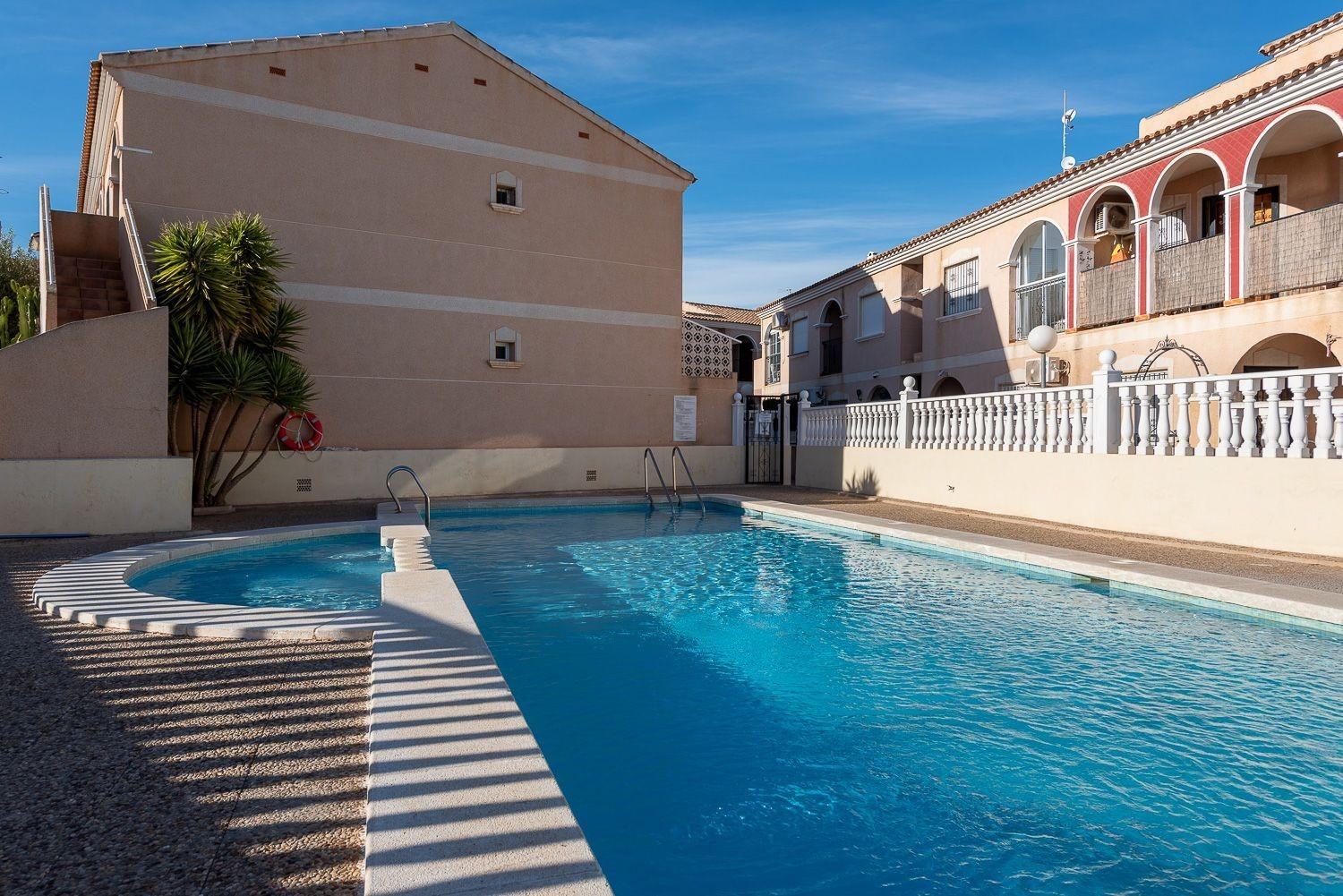 Bedroom in bungalow for sale in Orihuela Costa