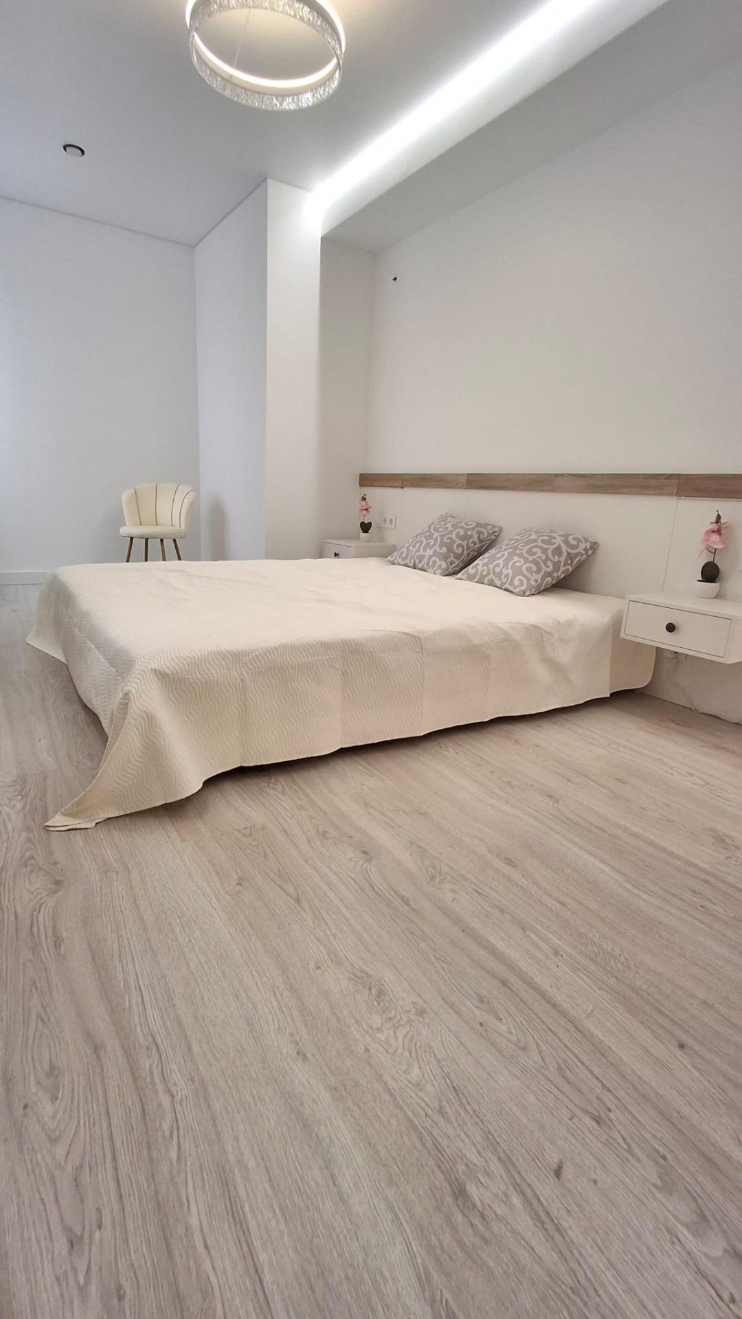 Pool area in apartment for sale in Torrevieja