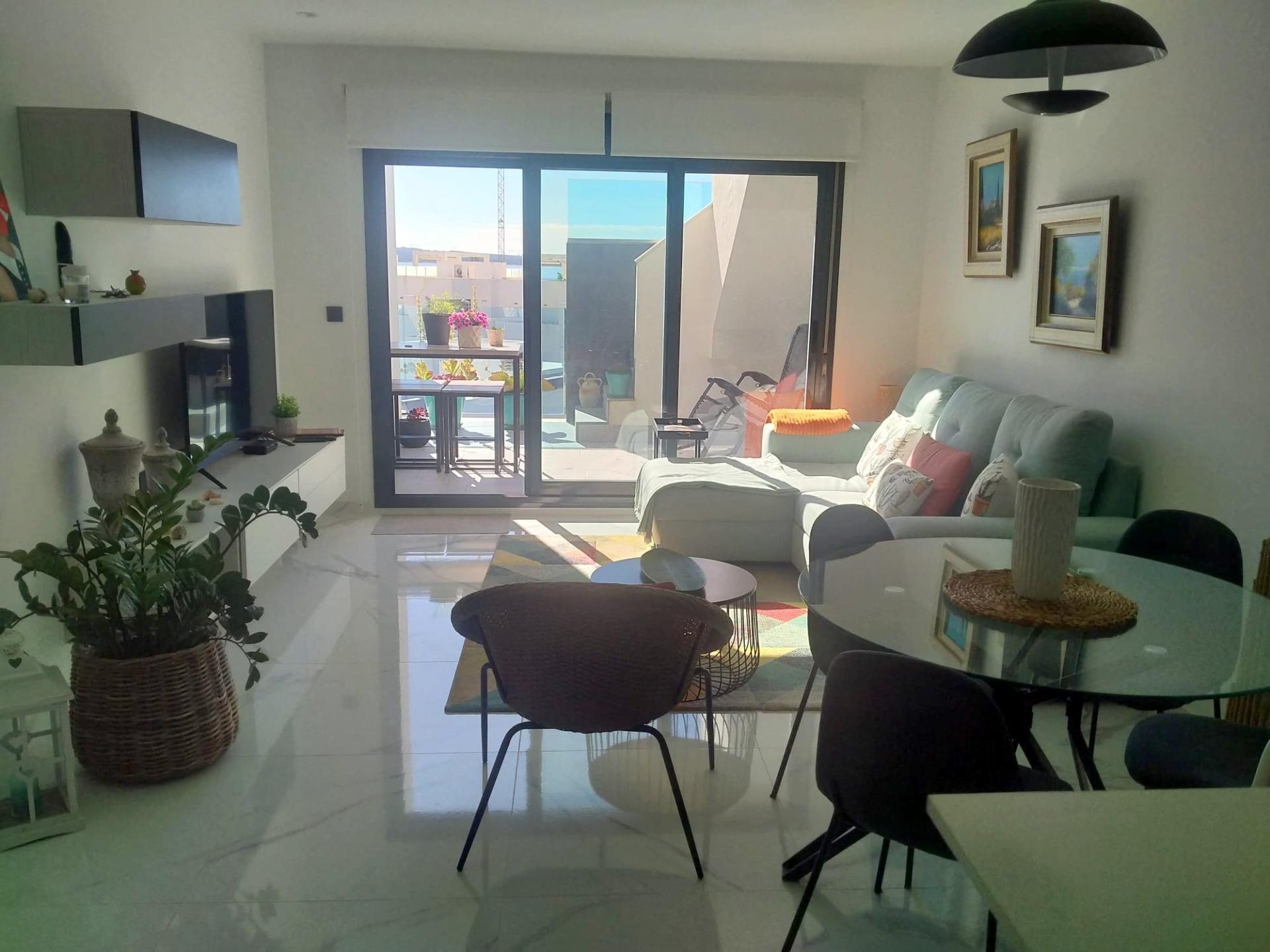 Garden in bungalow for sale in Guardamar del Segura