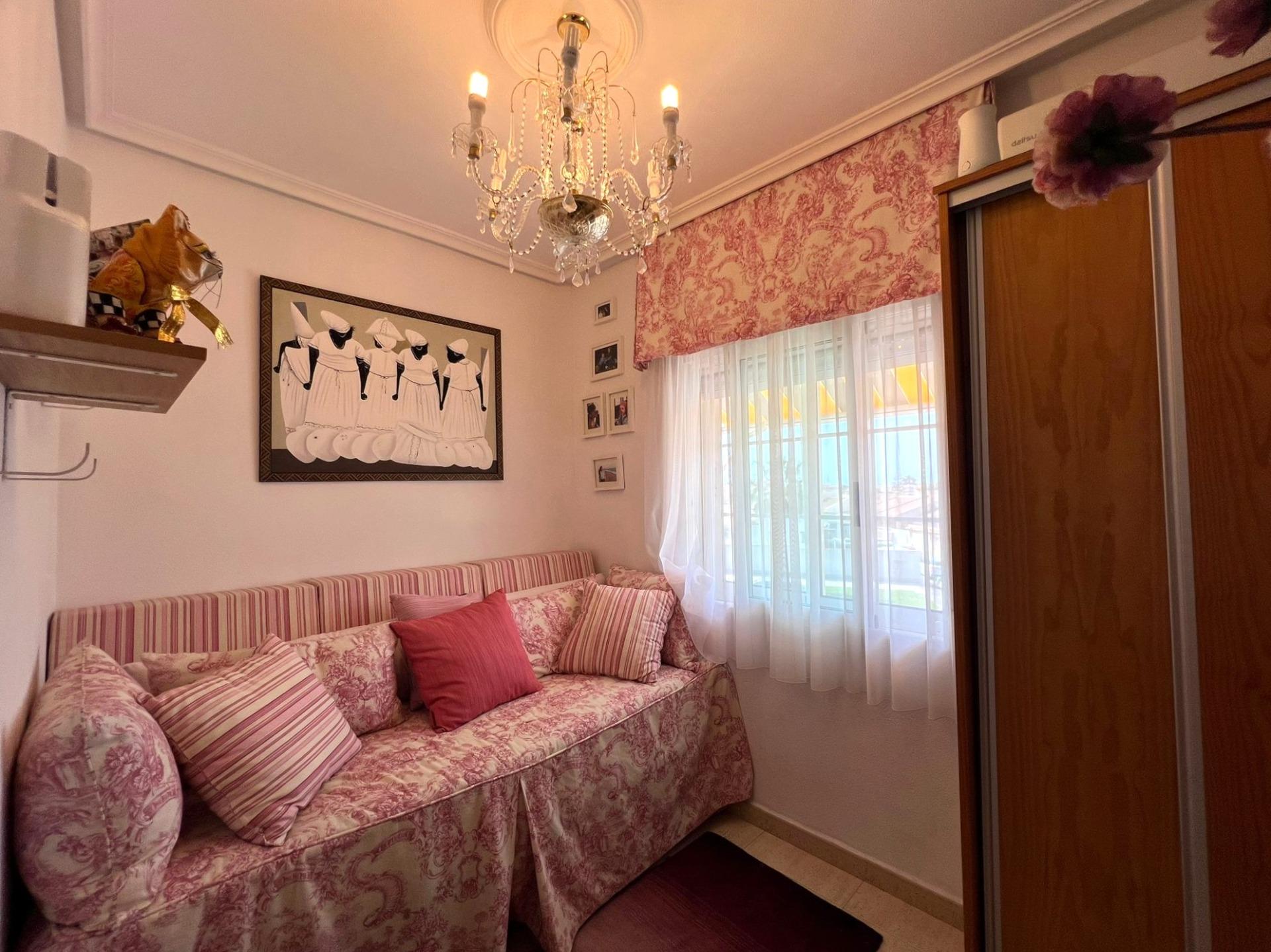 Living room in bungalow for sale in Torrevieja