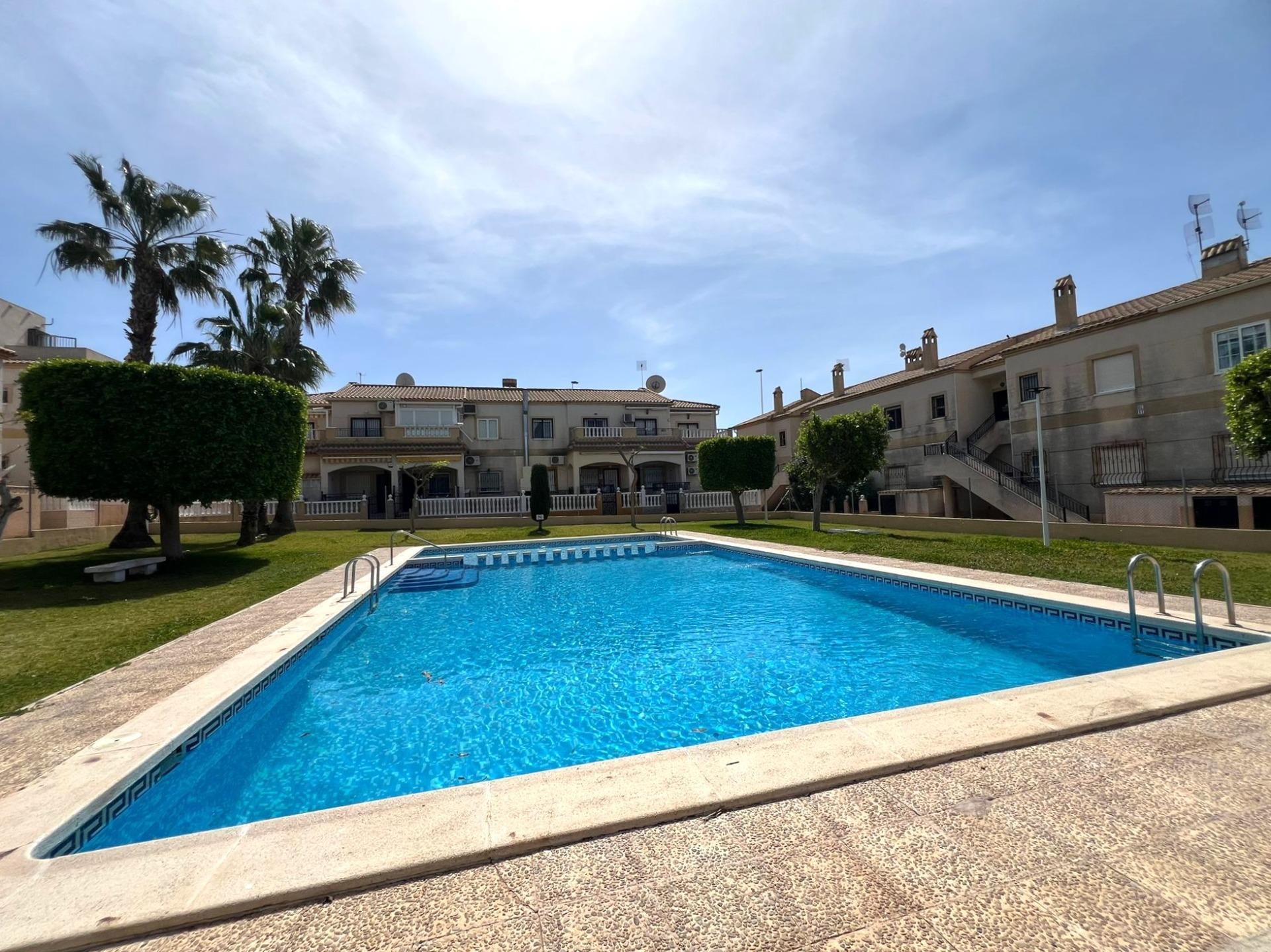 Dining area in bungalow for sale in Torrevieja