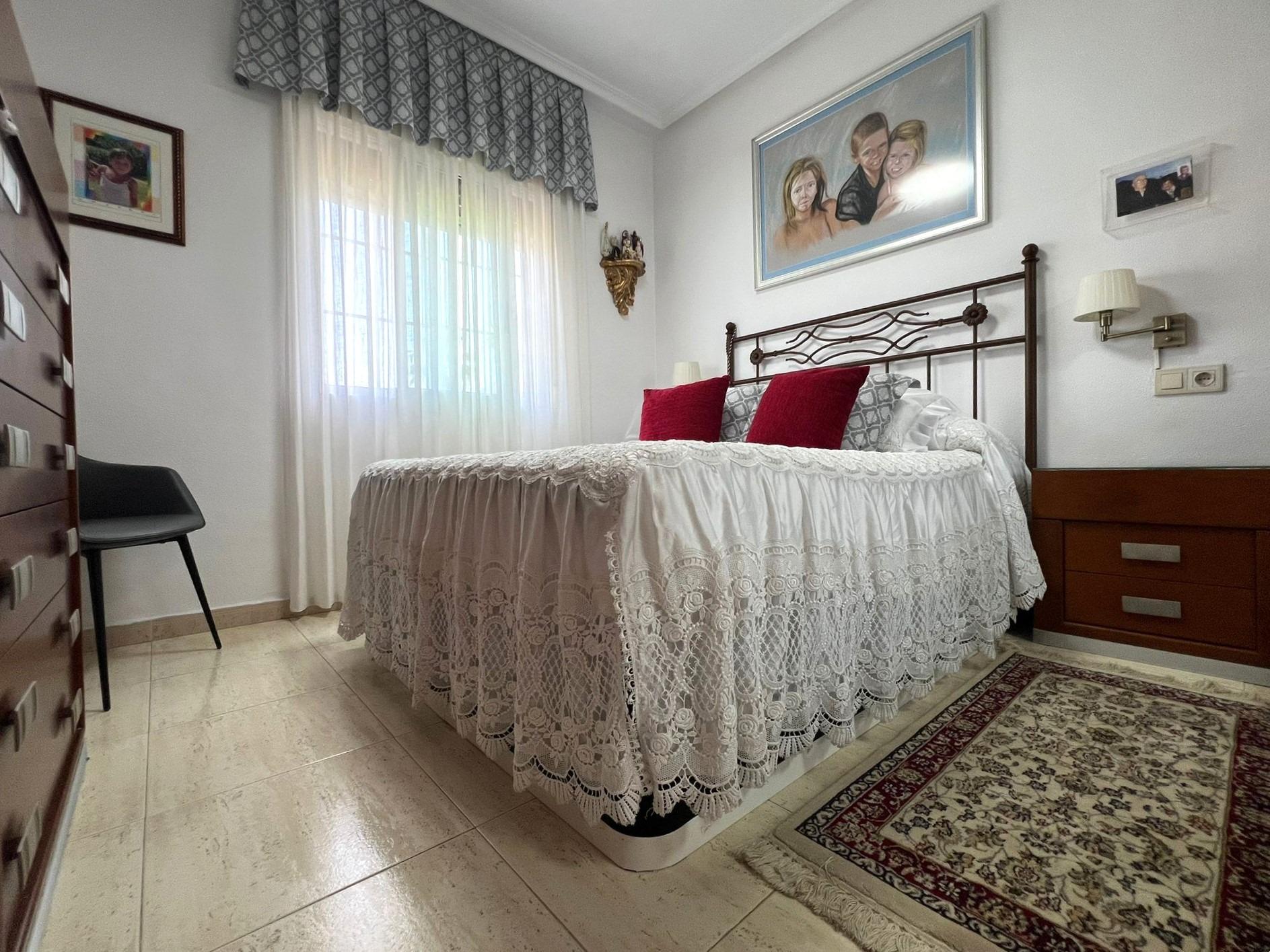 Dining area in bungalow for sale in Torrevieja