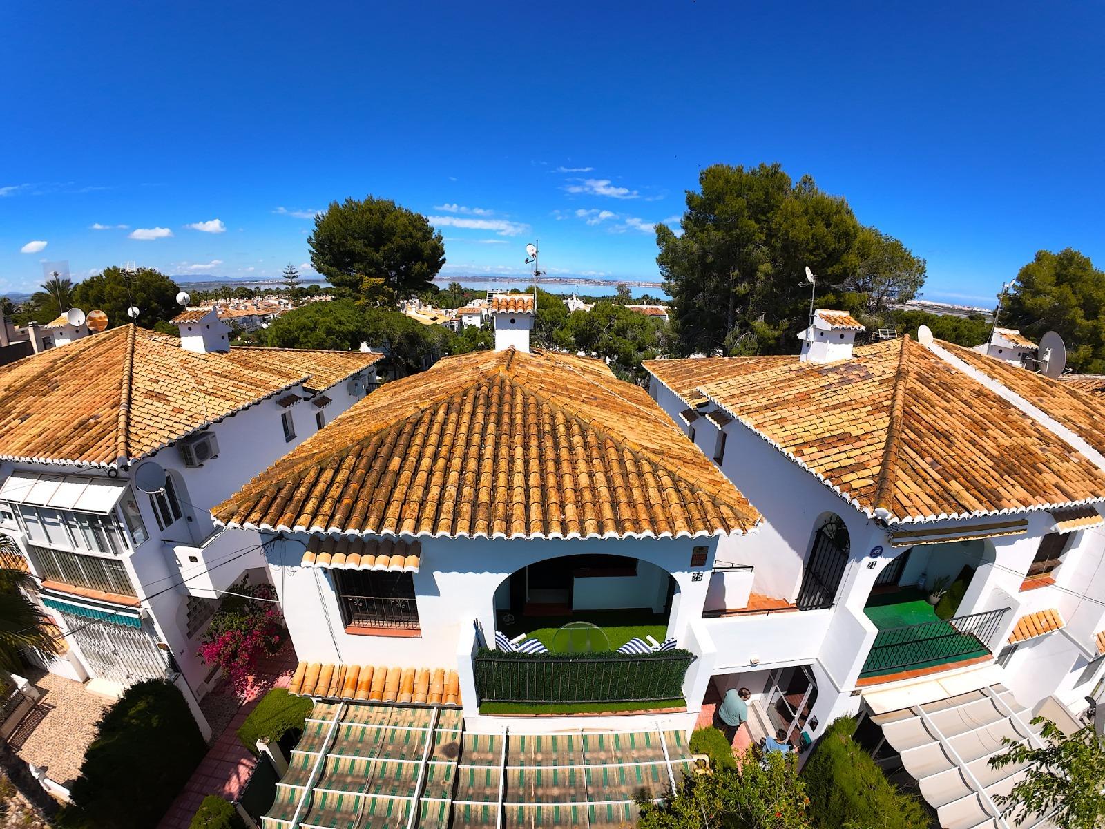 Master bedroom in bungalow for sale in Torrevieja