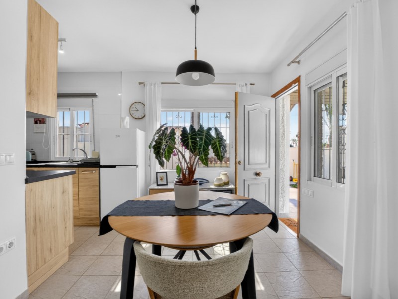 Living room in villa for sale in Torrevieja