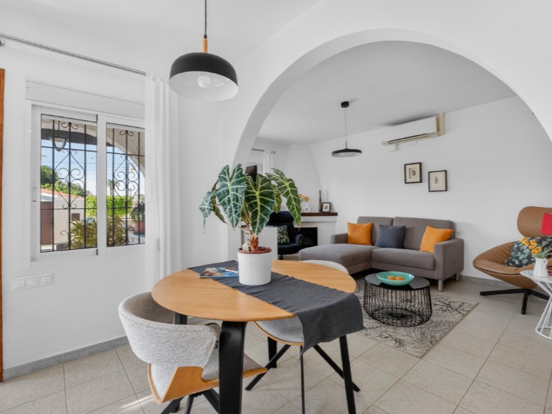 Kitchen in villa for sale in Torrevieja