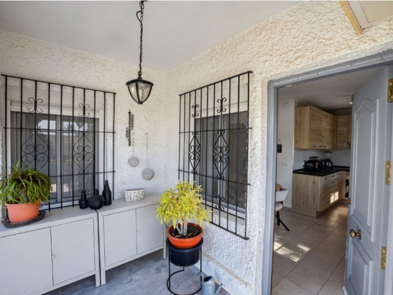 Pool area in villa for sale in Torrevieja