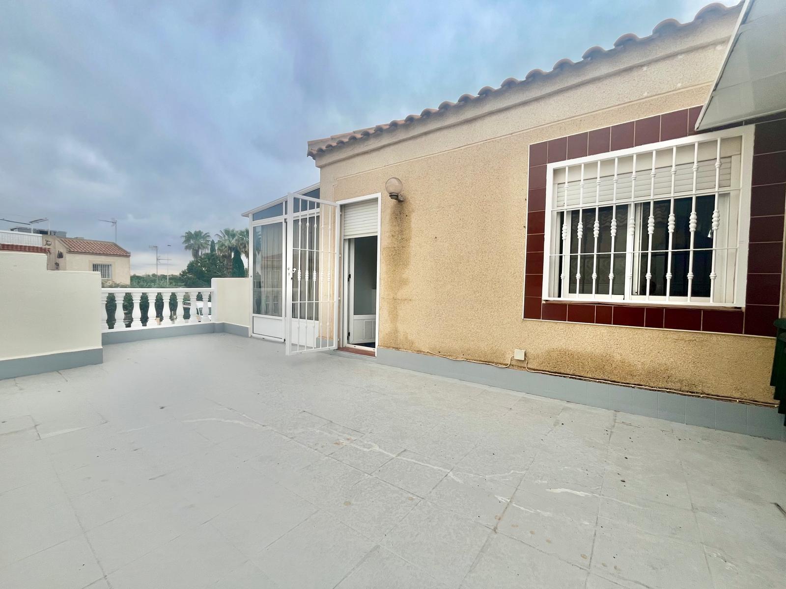Bedroom in bungalow for sale in Torrevieja