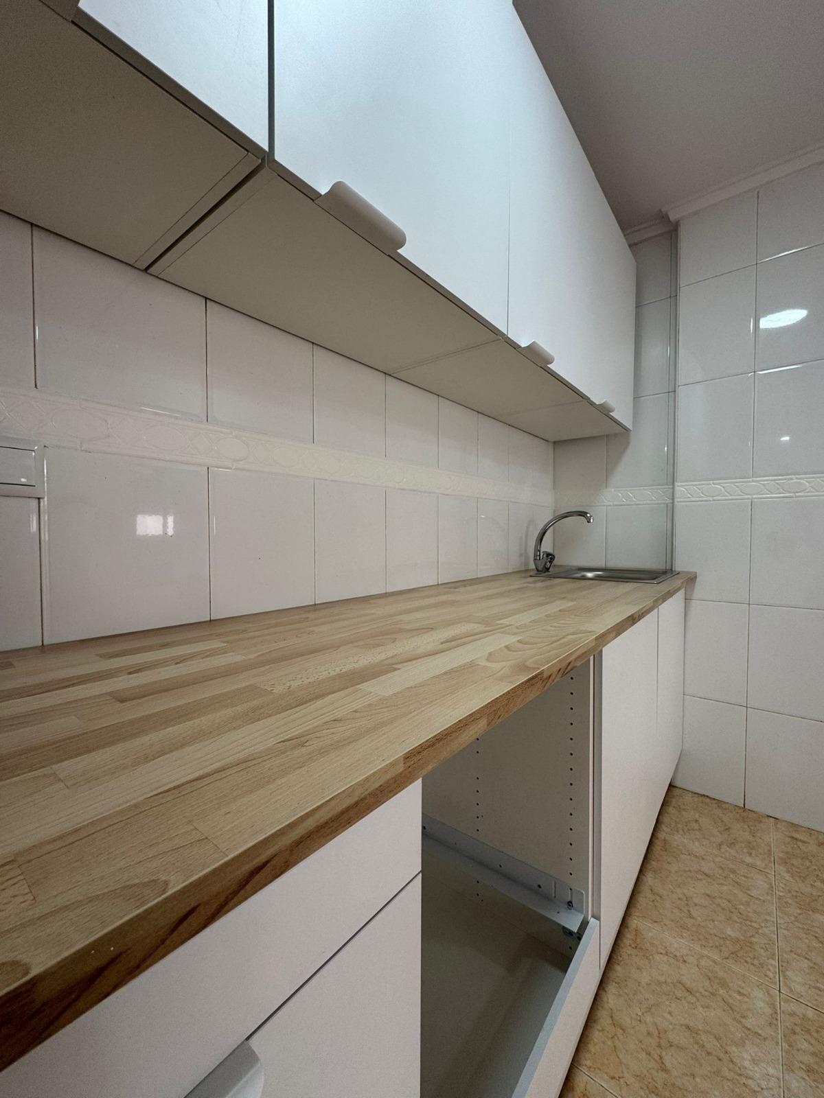 Kitchen in apartment for sale in Torrevieja